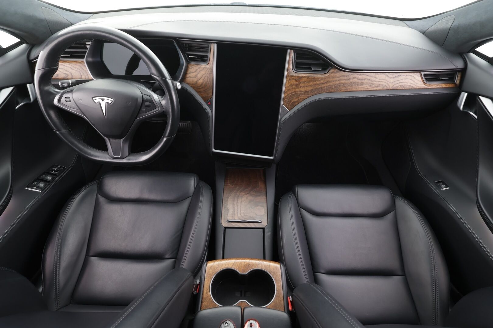 TESLA MODEL S 2020 Long Range AWD * Lasikatto / ACC / LED / P.kamera / Muistipenkki / Premium Audio / Navi / Keyless * - Ilma-alusta / 2x Latauskaapelit - HULLUT AVAJAISHULINAT KORKOTARJOUS 3,29 %