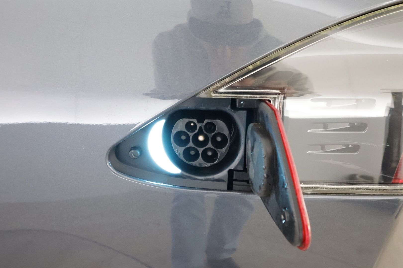 TESLA MODEL S 2020 Long Range AWD * Lasikatto / ACC / LED / P.kamera / Muistipenkki / Premium Audio / Navi / Keyless * - Ilma-alusta / 2x Latauskaapelit - HULLUT AVAJAISHULINAT KORKOTARJOUS 3,29 %