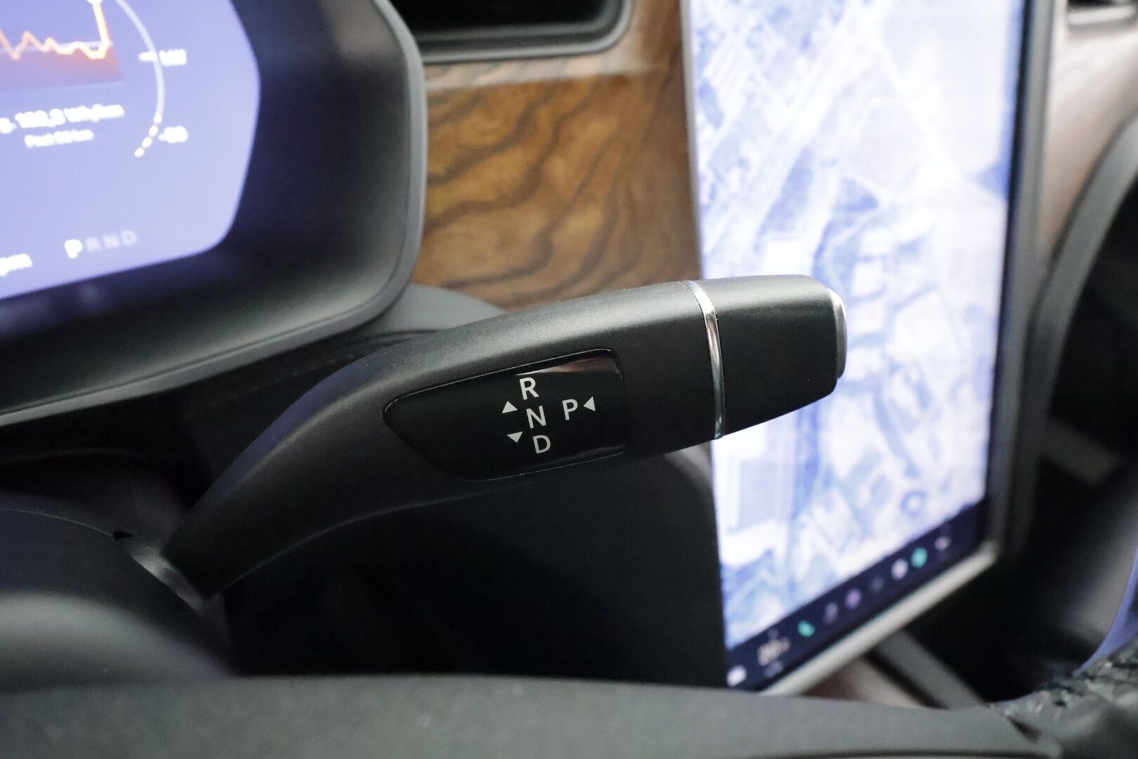 TESLA MODEL S 2020 Long Range AWD * Lasikatto / ACC / LED / P.kamera / Muistipenkki / Premium Audio / Navi / Keyless * - Ilma-alusta / 2x Latauskaapelit - HULLUT AVAJAISHULINAT KORKOTARJOUS 3,29 %