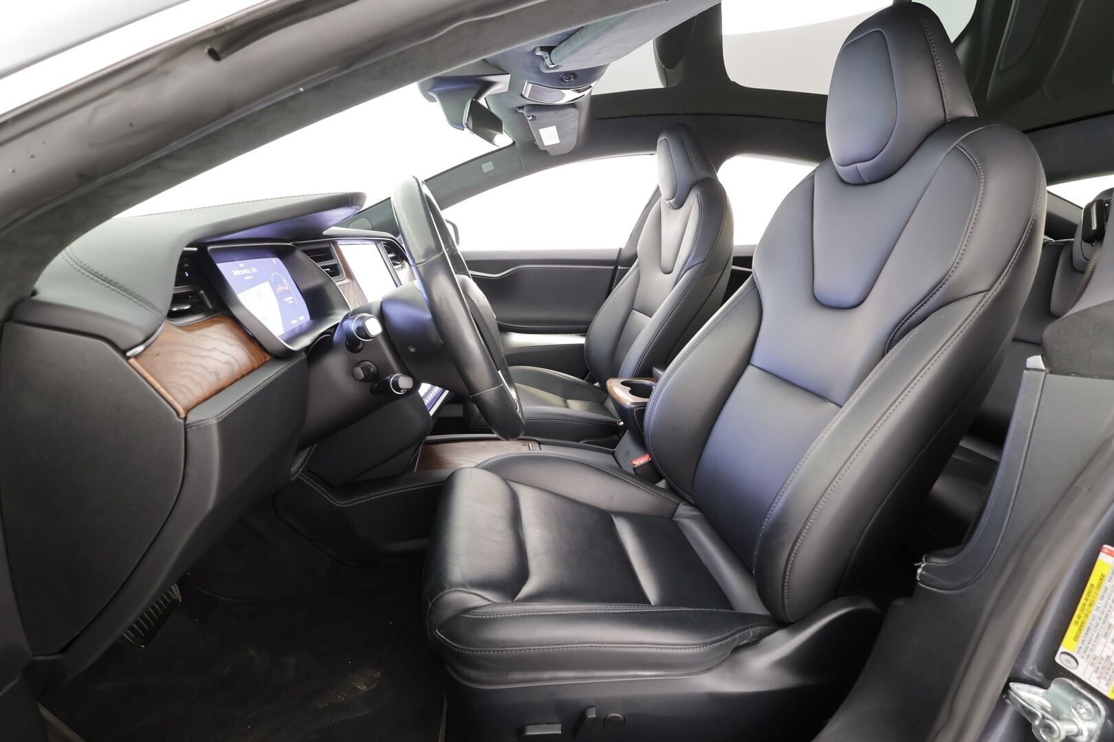 TESLA MODEL S 2020 Long Range AWD * Lasikatto / ACC / LED / P.kamera / Muistipenkki / Premium Audio / Navi / Keyless * - Ilma-alusta / 2x Latauskaapelit - HULLUT AVAJAISHULINAT KORKOTARJOUS 3,29 %