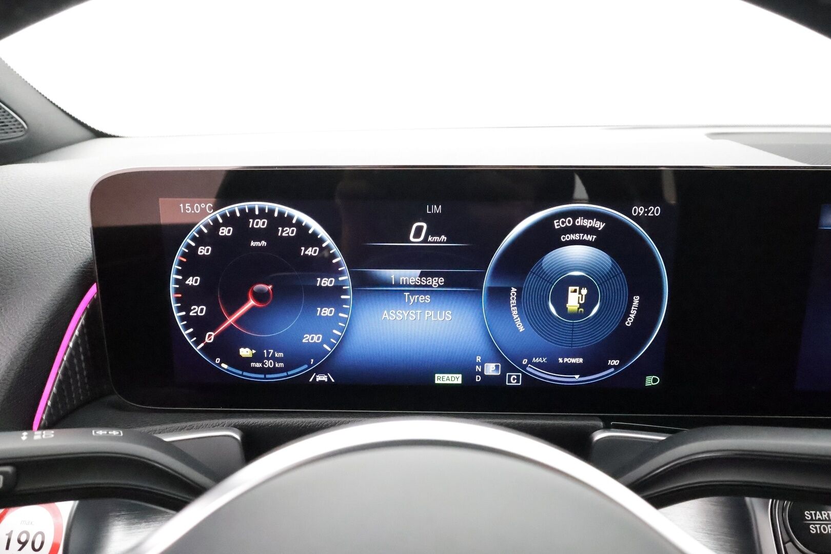 MERCEDES-BENZ EQB 2023 300 4MATIC Business - Widescreen | Distronic | LED | P.kamera | Sportpenkki | Navi | Kaistavahti | Katveavustin
