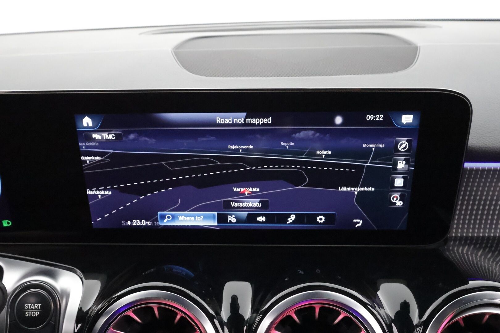 MERCEDES-BENZ EQB 2023 300 4MATIC Business - Widescreen | Distronic | LED | P.kamera | Sportpenkki | Navi | Kaistavahti | Katveavustin
