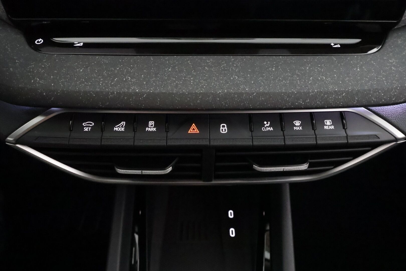 SKODA OCTAVIA 2025 2.0 TDi 110kW Selection DSG - ACC | Webasto | HUD | 360-Kamera | Keyless | Matrix-LED