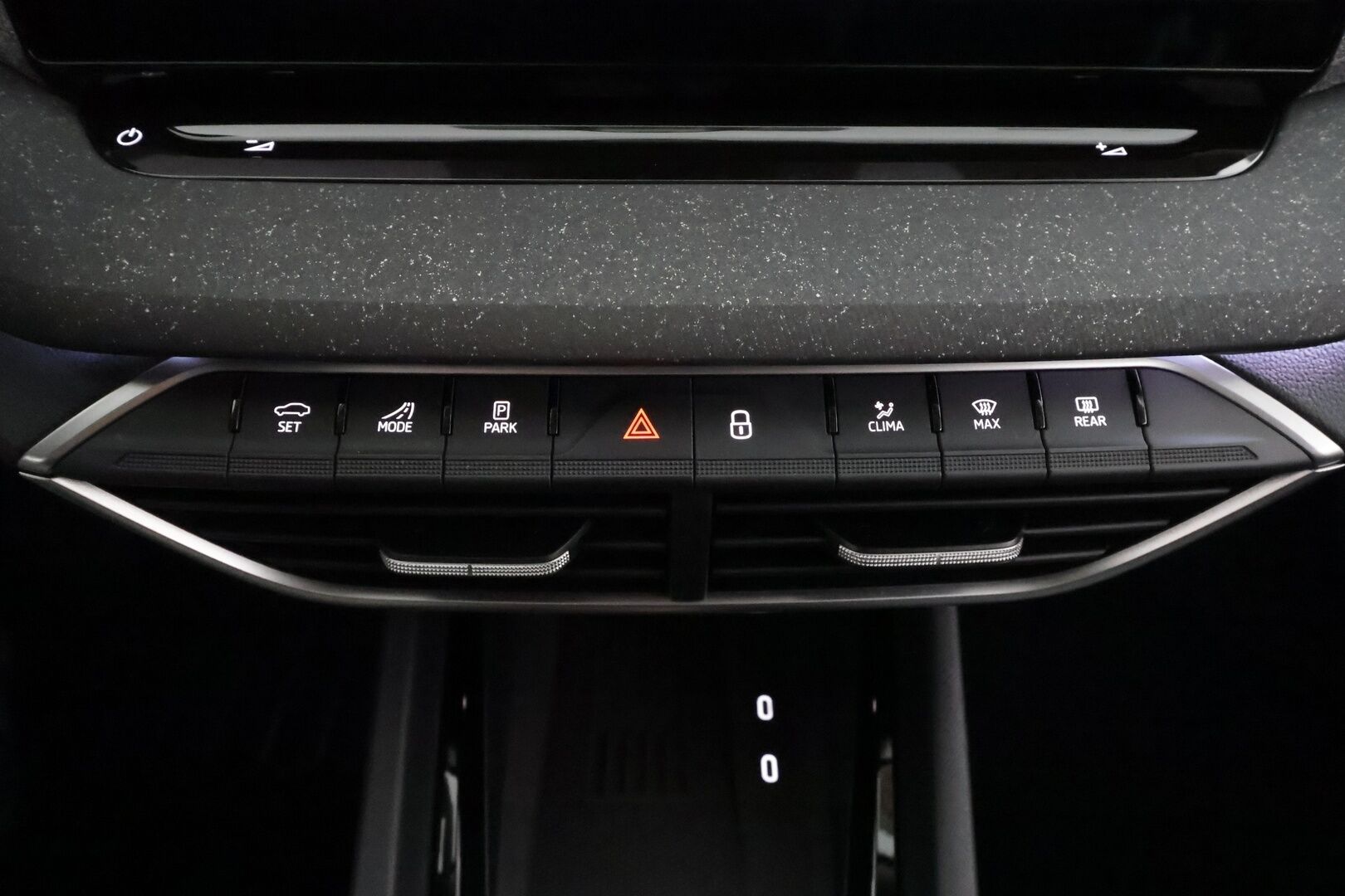 SKODA OCTAVIA 2025 2.0 TDi 110kW Selection DSG - * ACC | Webasto | HUD | 360-Kamera | Keyless | Matrix-LED *