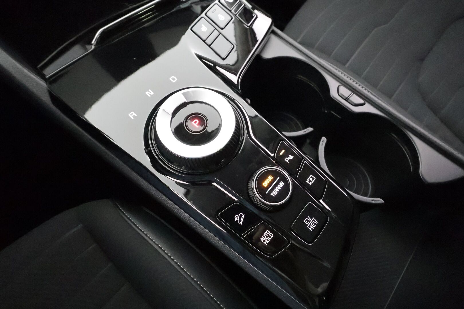 KIA SPORTAGE 2022 1,6 T-GDI AWD Plug-in Hybrid Business Premium AT 265hv * ACC / Lisälämmitin / P.kamera / LED / Sähköpenkit * - Akku kuntotarkastettu SoH 98% / Kahdet Renkaat / Koti & Kauppalaturi