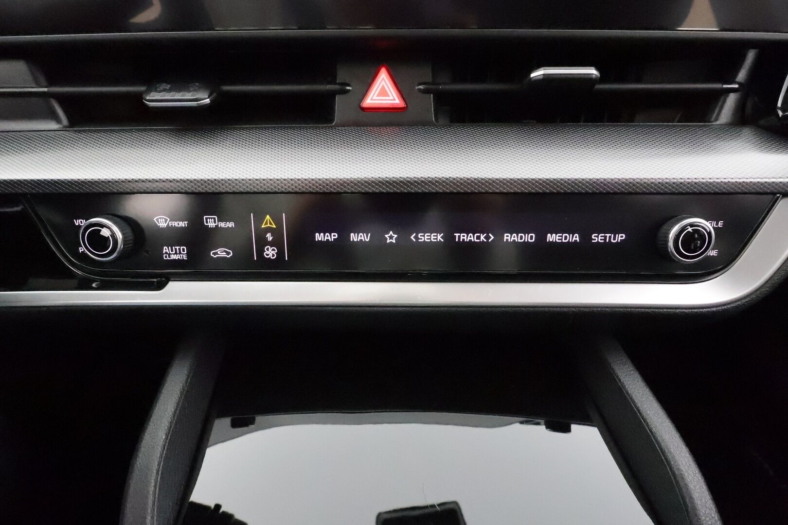 KIA SPORTAGE 2022 1,6 T-GDI AWD Plug-in Hybrid Business Premium AT 265hv * ACC / Lisälämmitin / P.kamera / LED / Sähköpenkit * - Akku kuntotarkastettu SoH 98% / Kahdet Renkaat / Koti & Kauppalaturi