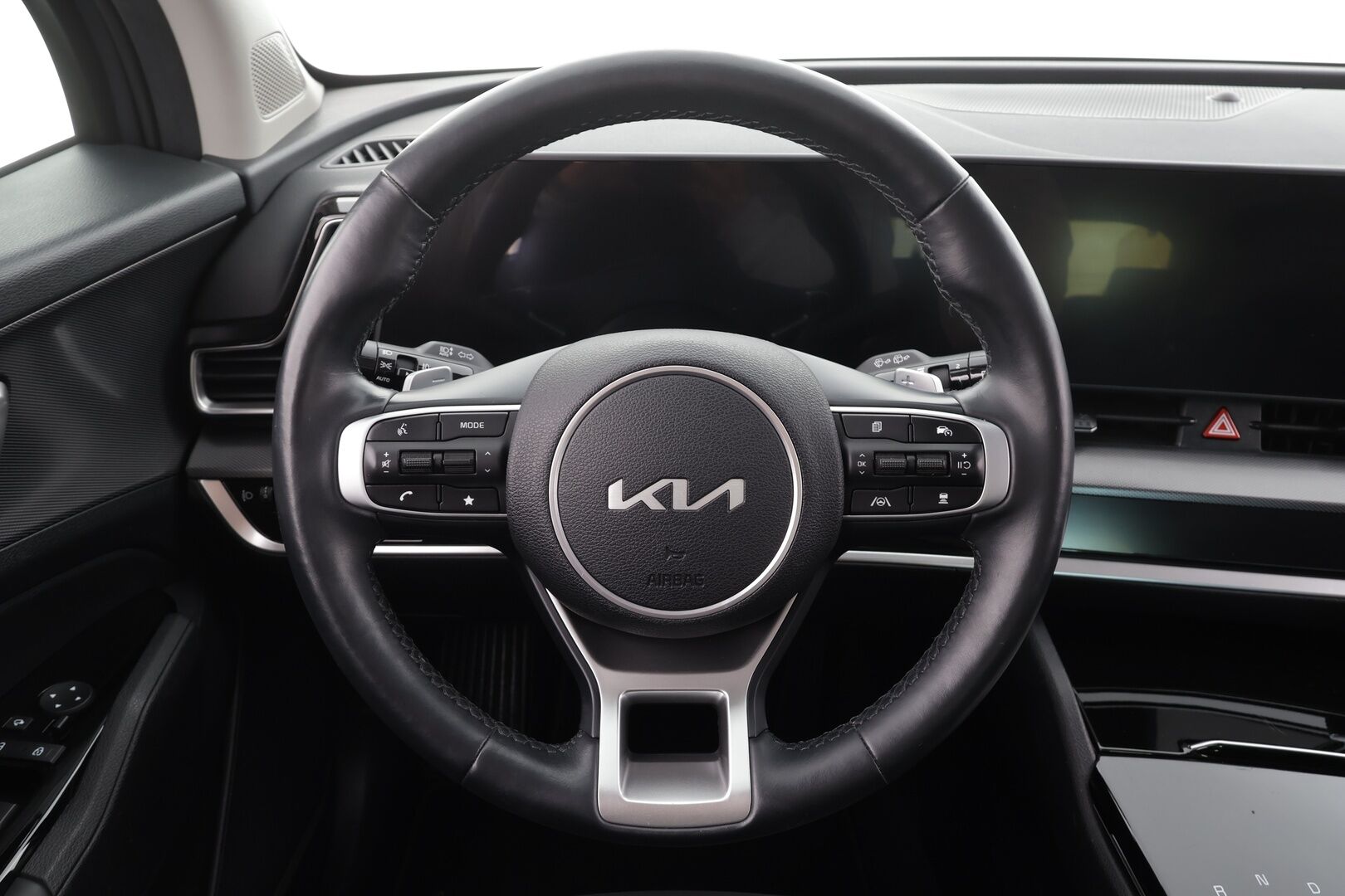 KIA SPORTAGE 2022 1,6 T-GDI AWD Plug-in Hybrid Business Premium AT 265hv * ACC / Lisälämmitin / P.kamera / LED / Sähköpenkit * - Akku kuntotarkastettu SoH 98% / Kahdet Renkaat / Koti & Kauppalaturi