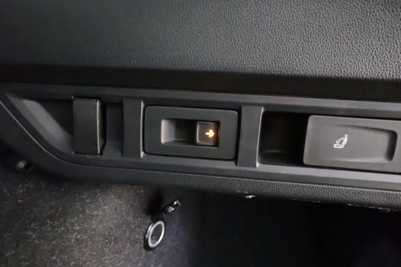 SKODA OCTAVIA 2025 Selection 2.0 TDi 110kW DSG * ACC / Koukku / Webasto / Matrix-LED / 360-kamera / Muistipenkit / Keyless*