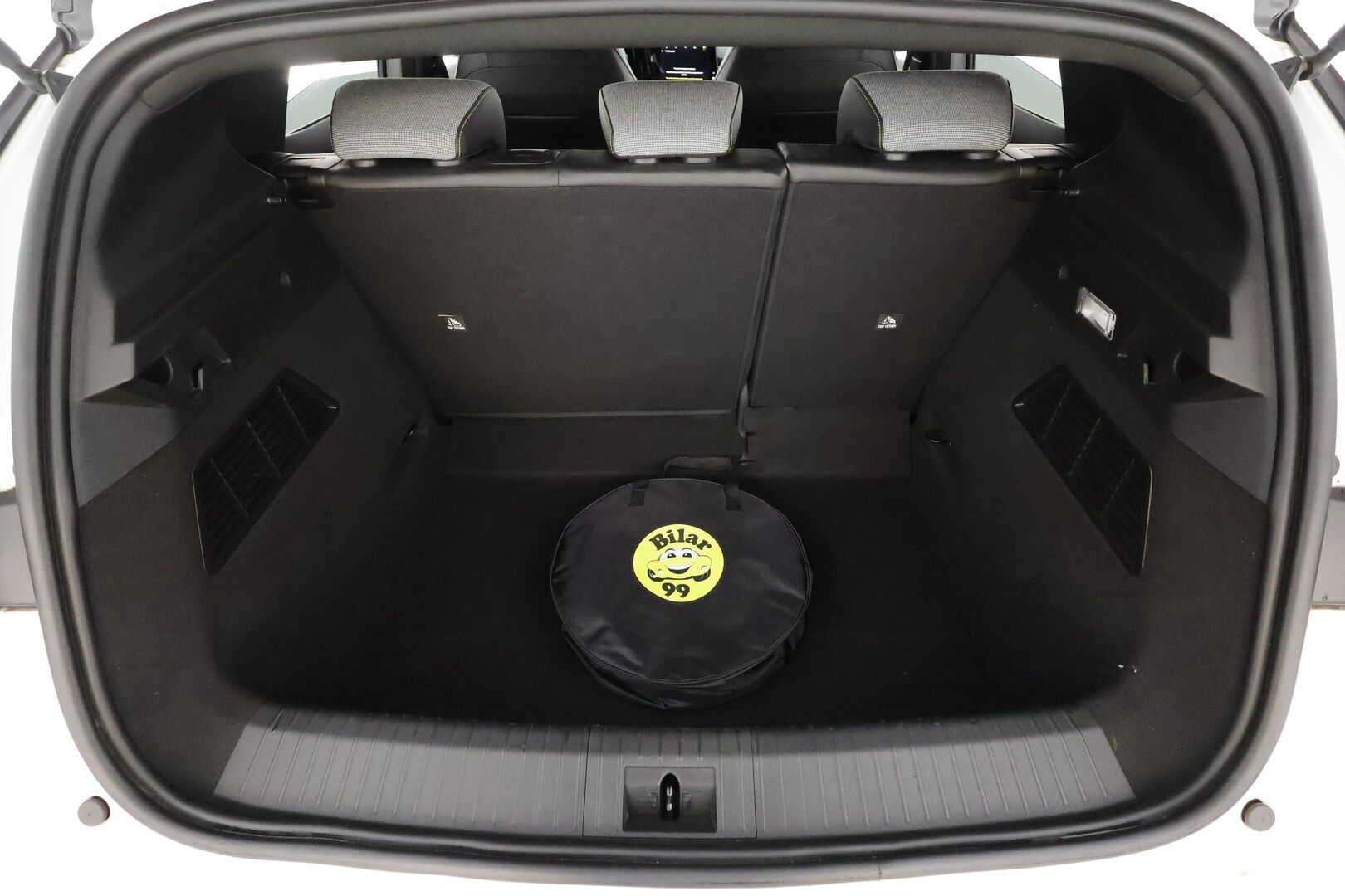 RENAULT MEGANE 2022 Techno 160kW * ACC / ILP / 360° / Puolinahat / Navi / LED / Keyless * - Kahdet renkaat aluvanteilla / Merkkihuollettu - HULLUT AVAJAISHULINAT KORKOTARJOUS 3,29 %