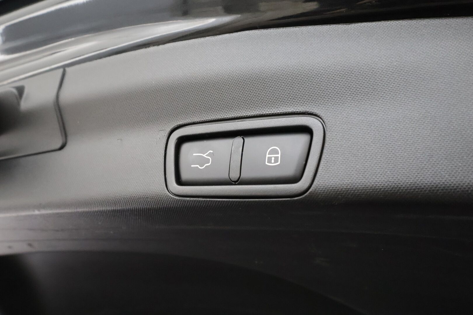 ALFA ROMEO STELVIO 2021 2,2 Diesel 190hp AT8 AWD Ti -  H&K | Panorama | ACC | P.Kamera | Xenon | Muistipenkki | Navi | Kaistavahti | Keyless | Merkkihuollot