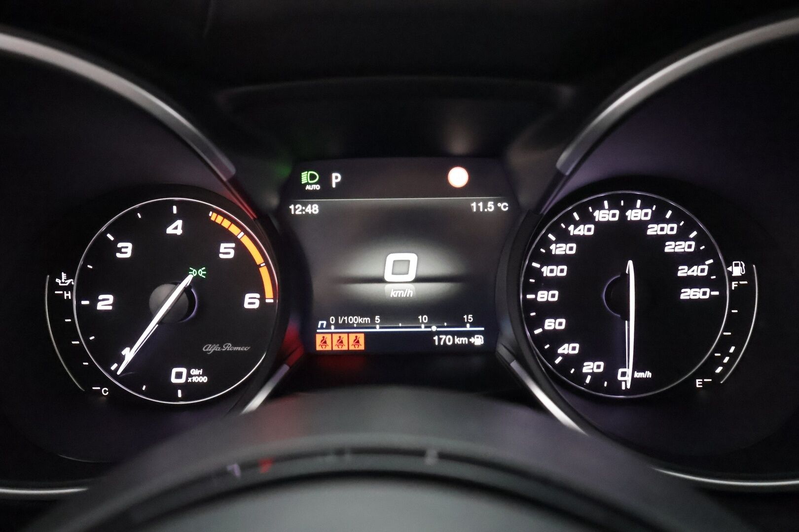 ALFA ROMEO STELVIO 2021 2,2 Diesel 190hp AT8 AWD Ti -  H&K | Panorama | ACC | P.Kamera | Xenon | Muistipenkki | Navi | Kaistavahti | Keyless | Merkkihuollot