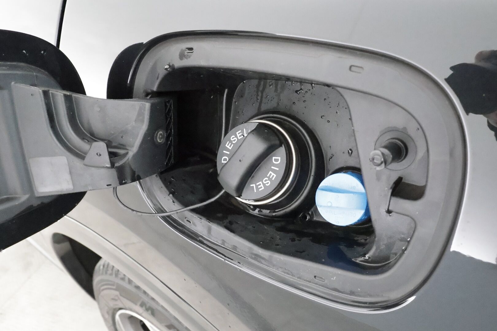 ALFA ROMEO STELVIO 2021 2,2 Diesel 190hp AT8 AWD Ti -  H&K | Panorama | ACC | P.Kamera | Xenon | Muistipenkki | Navi | Kaistavahti | Keyless | Merkkihuollot