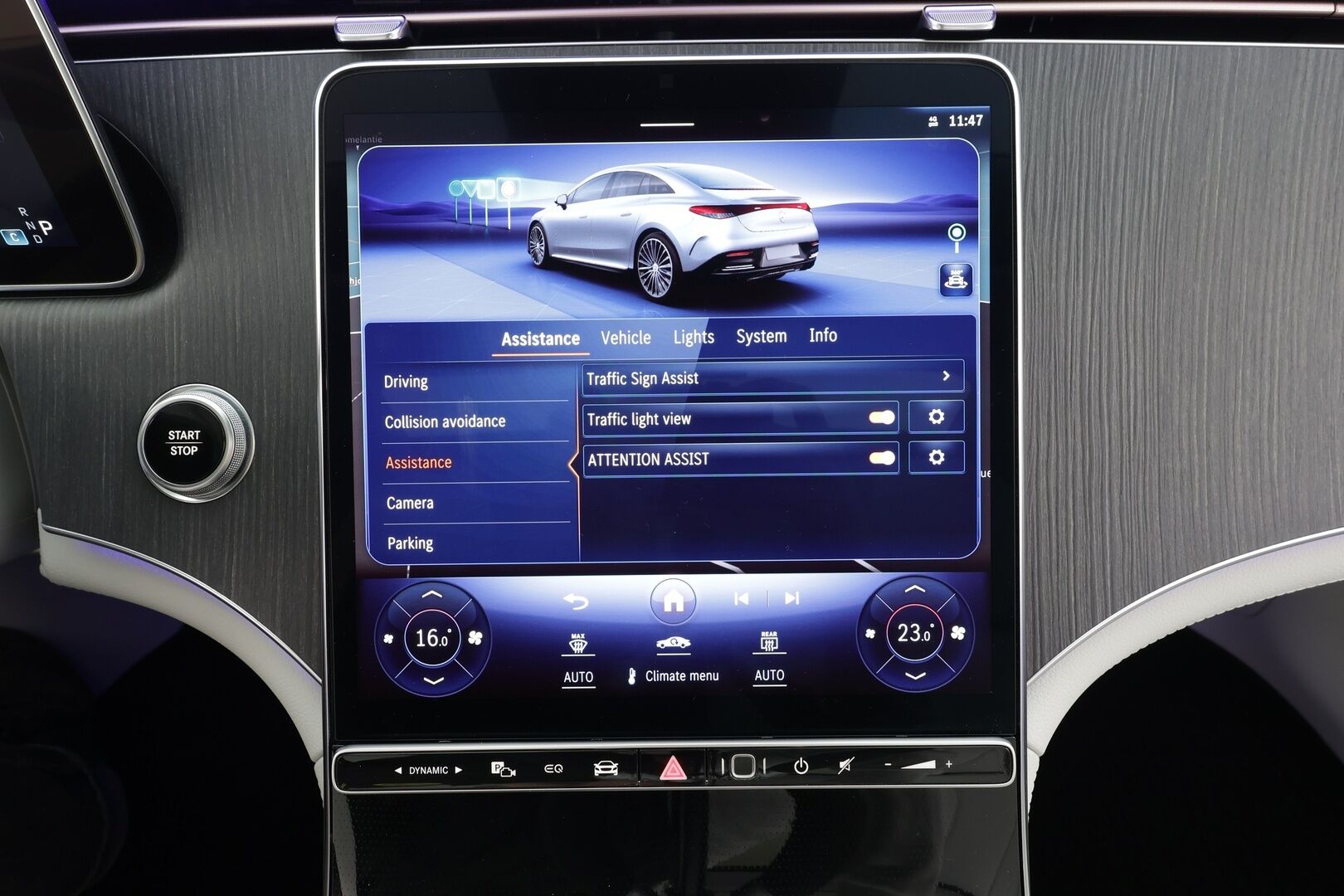 MERCEDES-BENZ EQE 2023 350 AMG-styling * Distronic+ / HUD / Burmester / Panorama / Digital Light / 360° / Muistipenkit / Akuston esilämmitys / Airmatic DC * - Kahdet renkaat aluvanteilla / Merkkihuollettu / Supervarusteet - HULLUT AVAJAISHULINAT KORKOTARJOUS 3,29 %