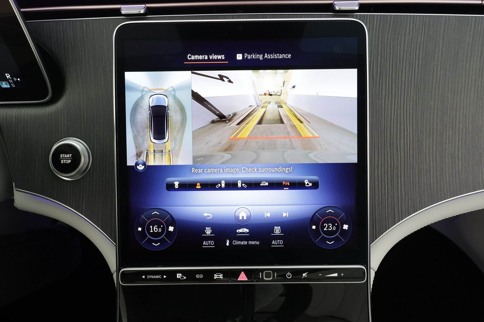 MERCEDES-BENZ EQE 2023 350 AMG-styling * Distronic+ / HUD / Burmester / Panorama / Digital Light / 360° / Muistipenkit / Akuston esilämmitys / Airmatic DC * - Kahdet renkaat aluvanteilla / Merkkihuollettu / Supervarusteet - HULLUT AVAJAISHULINAT KORKOTARJOUS 3,29 %