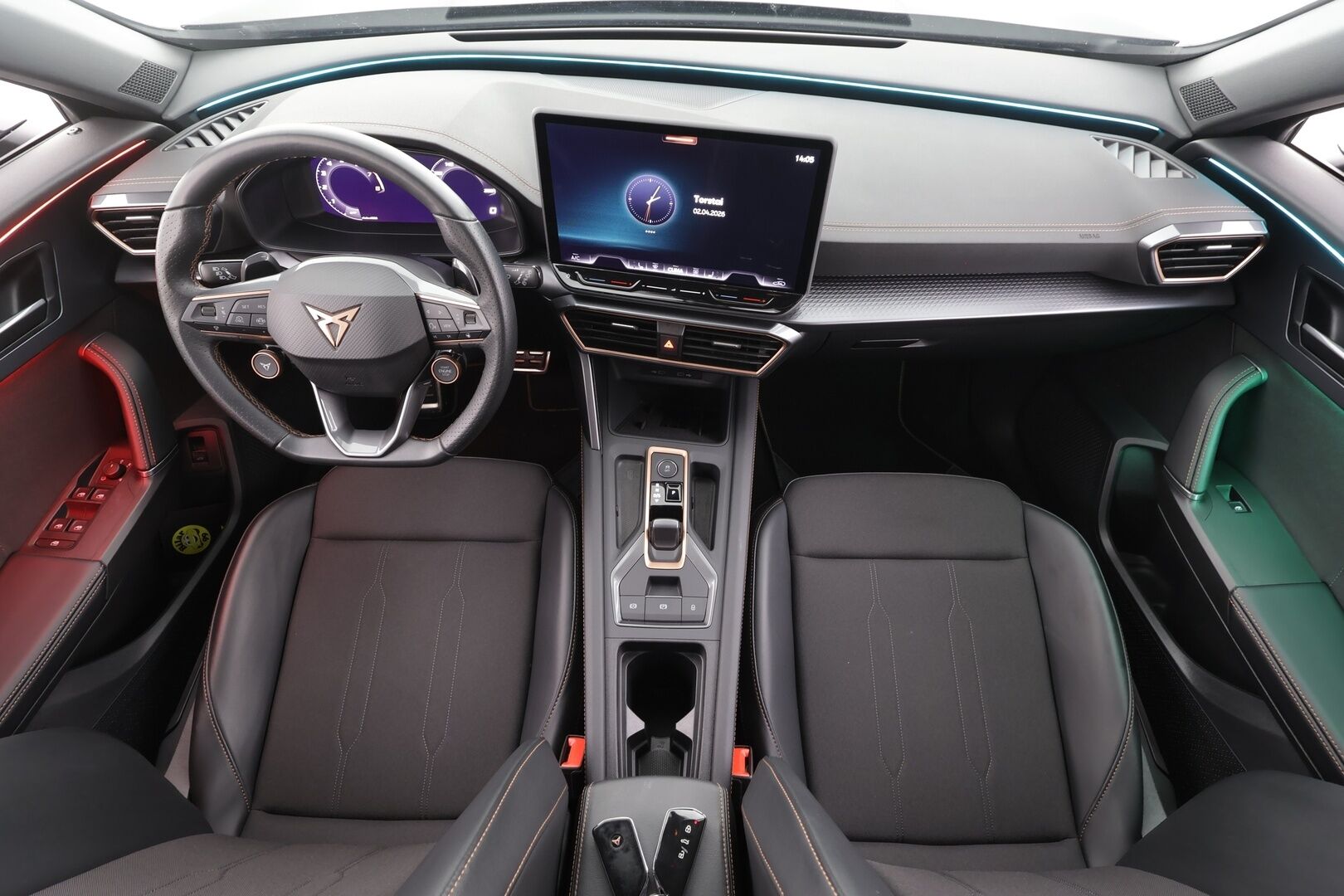 CUPRA FORMENTOR 2025 1.5 eTSI 110 kW MHEV DSG * ACC / LED / P.kamera / Keyless / Apple&Android ** - Kahdet Renkaat / Merkkihuollettu - HULLUT AVAJAISHULINAT KORKOTARJOUS 3,29 %