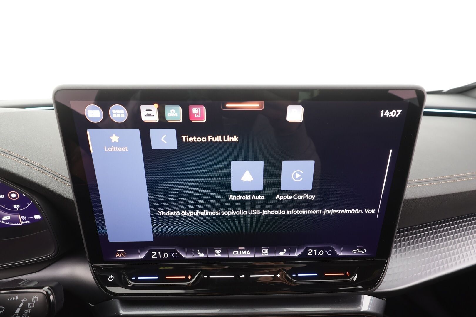 CUPRA FORMENTOR 2025 1.5 eTSI 110 kW MHEV DSG * ACC / LED / P.kamera / Keyless / Apple&Android ** - Kahdet Renkaat / Merkkihuollettu - HULLUT AVAJAISHULINAT KORKOTARJOUS 3,29 %