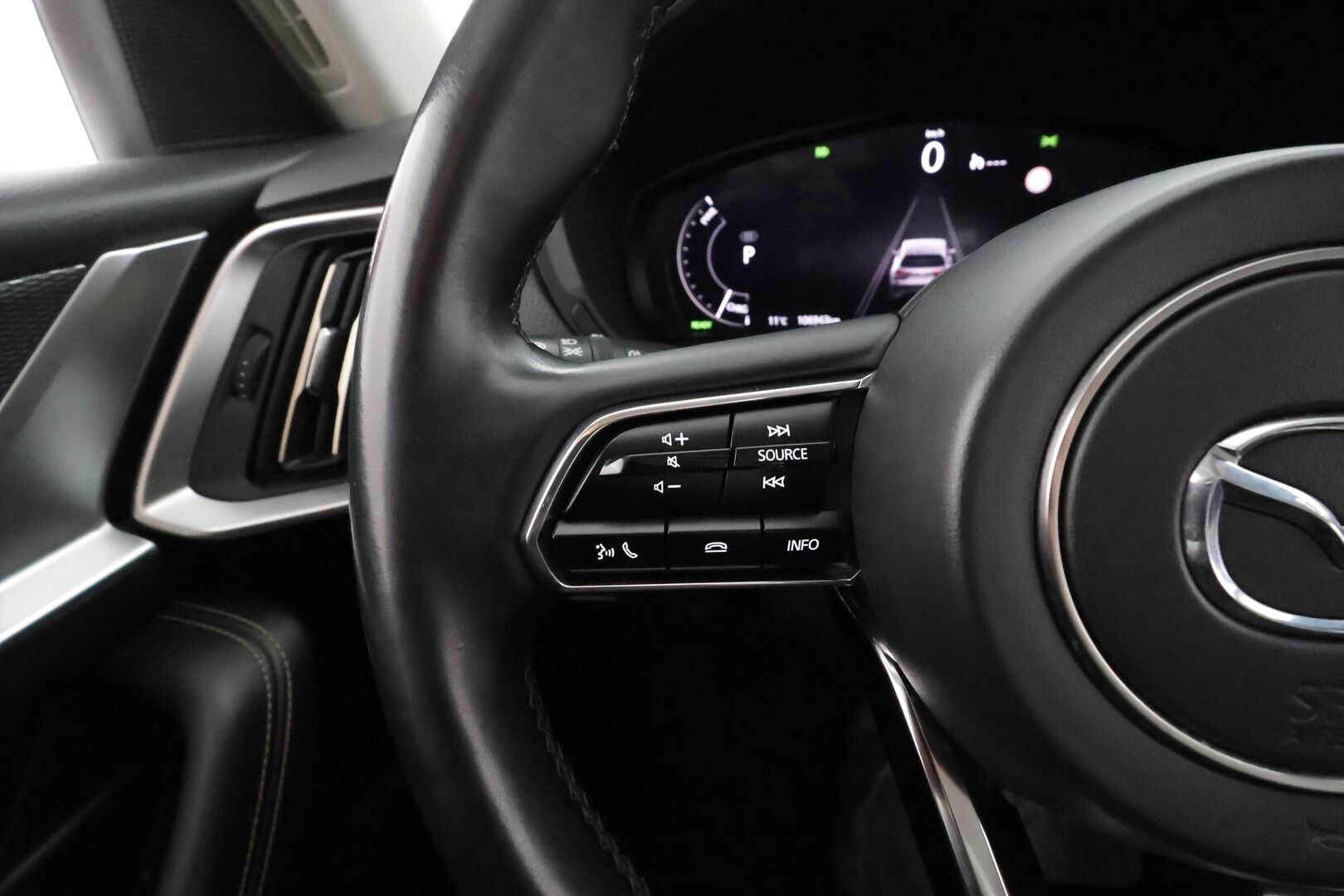 MAZDA CX-60 2022 17,8kWh 2,5PHEV 8AT Exlusive-Line - | Koukku | HUD | LED | Muistipenkki | P.Kamera | Ilmastoidut Sporttipenkit |