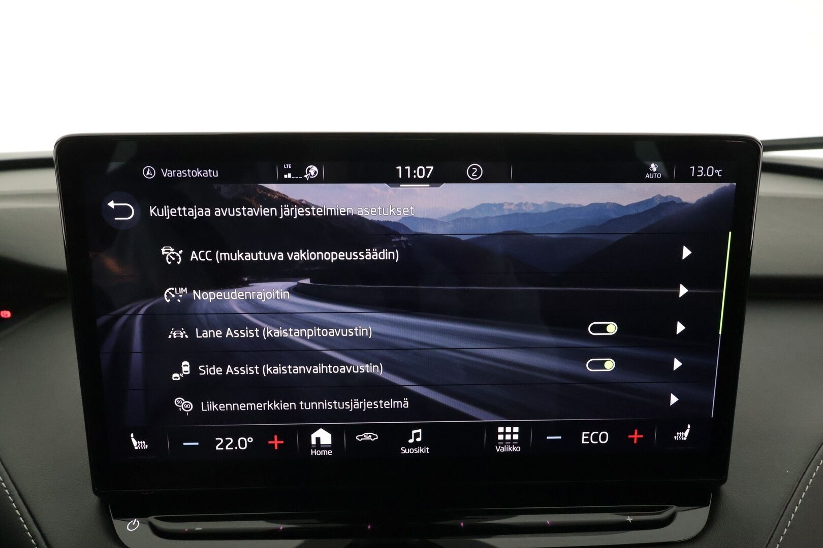 SKODA ENYAQ 2022 80X 4X4 Sportline 265hv * ACC / ILP / Matrix-LED / 360-Kamera / Muistipenkki / Apple&Android * - Merkkihuollettu / Kahdet Renkaat - HULLUT AVAJAISHULINAT KORKOTARJOUS 3,29 %