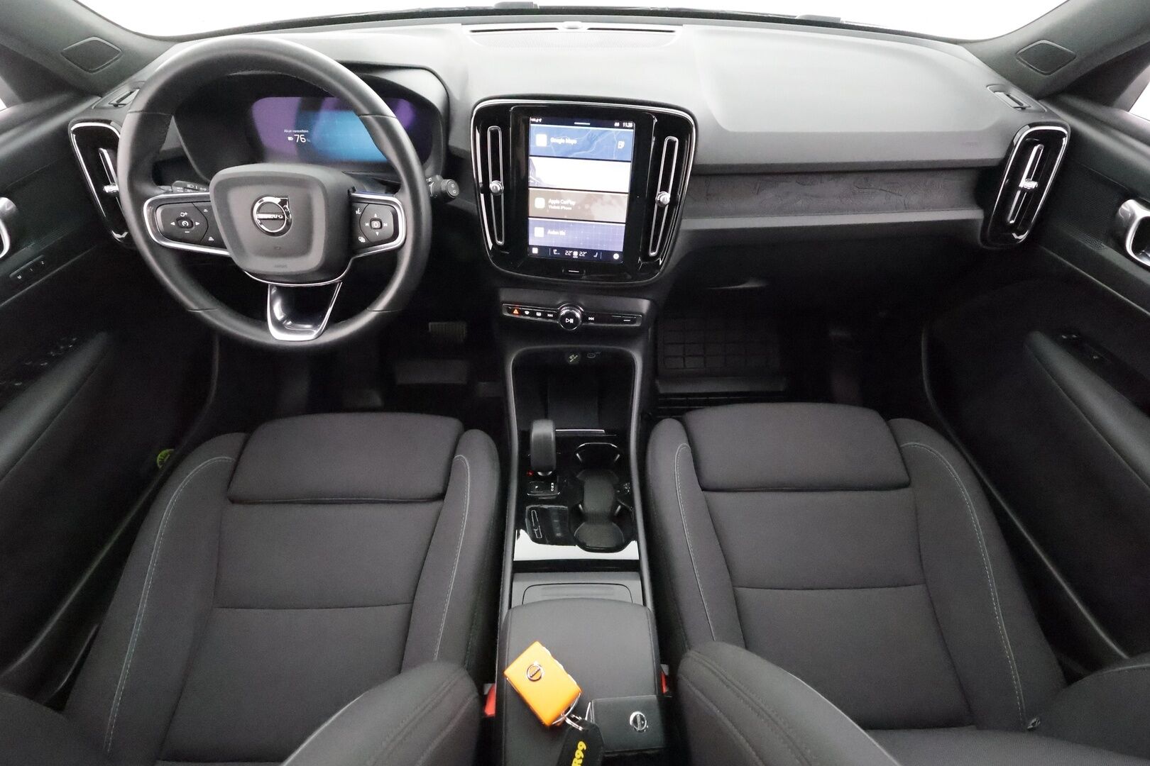 Volvo XC40 2023 Recharge Twin Plus * ACC / ILP / Muistipenkki / Koukku / BLIS / P.kamera / Keyless / Navi / LED / Ratinlämmitin * - Merkkihuollettu - HULLUT AVAJAISHULINAT KORKOTARJOUS 3,29 %