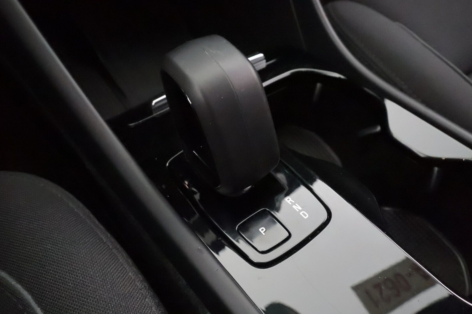 Volvo XC40 2023 Recharge Twin Plus * ACC / ILP / Muistipenkki / Koukku / BLIS / P.kamera / Keyless / Navi / LED / Ratinlämmitin * - Merkkihuollettu - HULLUT AVAJAISHULINAT KORKOTARJOUS 3,29 %