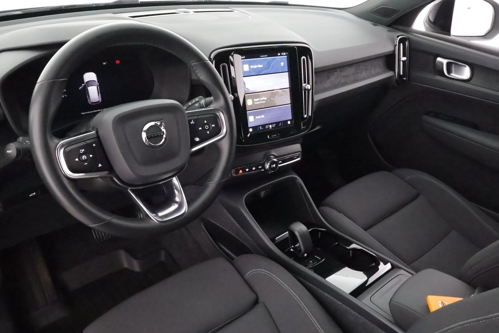 Volvo XC40 2023 Recharge Twin Plus * ACC / ILP / Muistipenkki / Koukku / BLIS / P.kamera / Keyless / Navi / LED / Ratinlämmitin * - Merkkihuollettu - HULLUT AVAJAISHULINAT KORKOTARJOUS 3,29 %