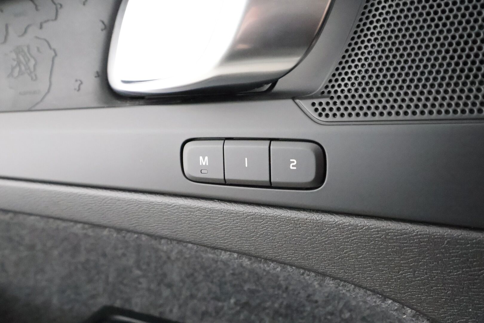 Volvo XC40 2023 Recharge Twin Plus * ACC / ILP / Muistipenkki / Koukku / BLIS / P.kamera / Keyless / Navi / LED / Ratinlämmitin * - Merkkihuollettu - HULLUT AVAJAISHULINAT KORKOTARJOUS 3,29 %