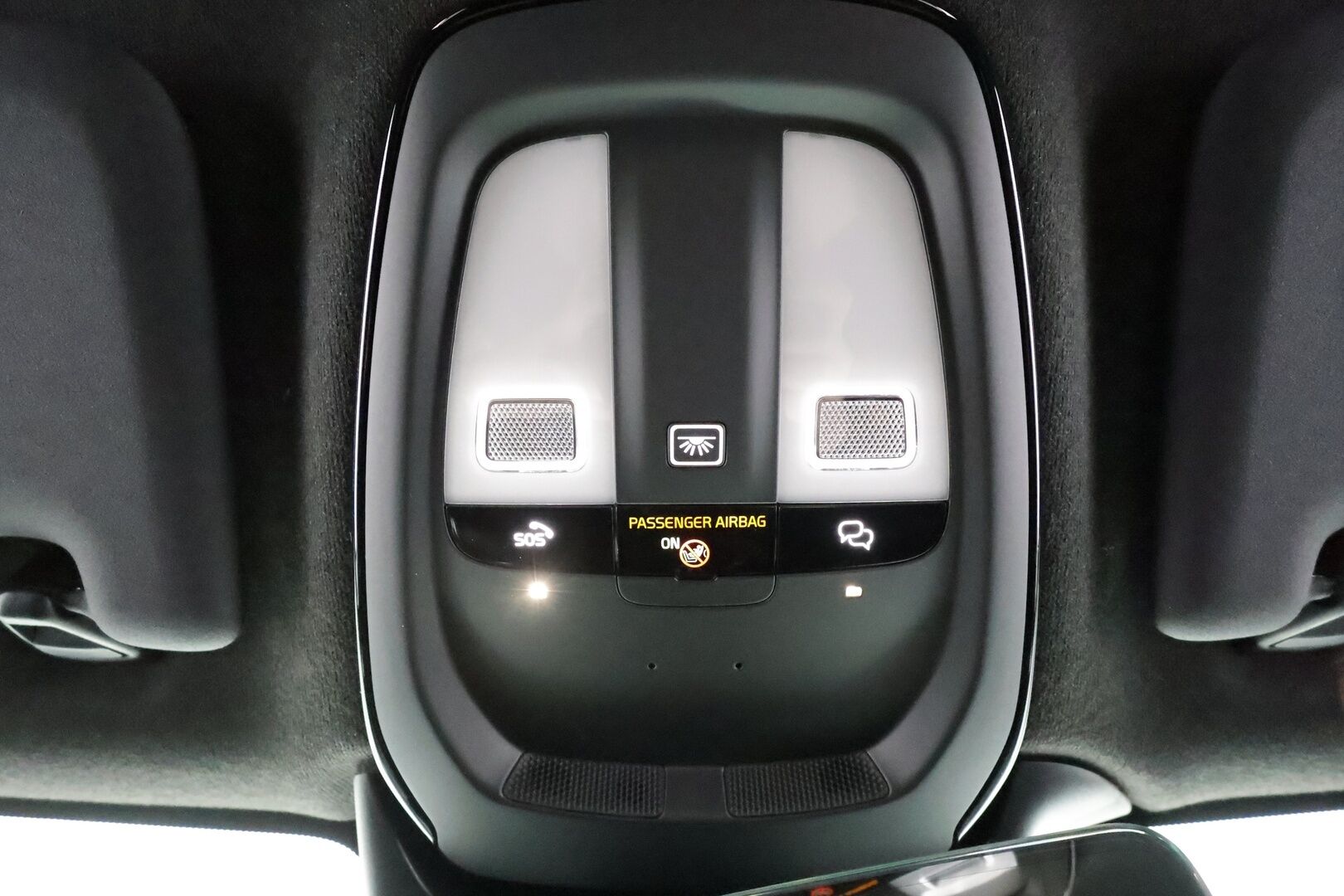 Volvo XC40 2023 Recharge Twin Plus * ACC / ILP / Muistipenkki / Koukku / BLIS / P.kamera / Keyless / Navi / LED / Ratinlämmitin * - Merkkihuollettu - HULLUT AVAJAISHULINAT KORKOTARJOUS 3,29 %