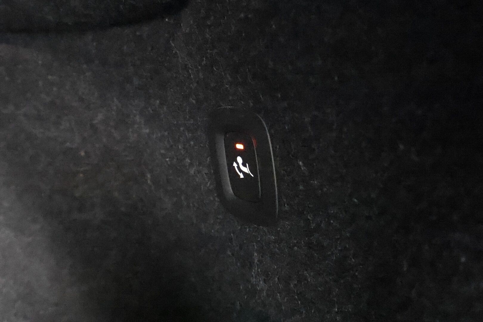 Volvo XC40 2023 Recharge Twin Plus * ACC / ILP / Muistipenkki / Koukku / BLIS / P.kamera / Keyless / Navi / LED / Ratinlämmitin * - Merkkihuollettu - HULLUT AVAJAISHULINAT KORKOTARJOUS 3,29 %