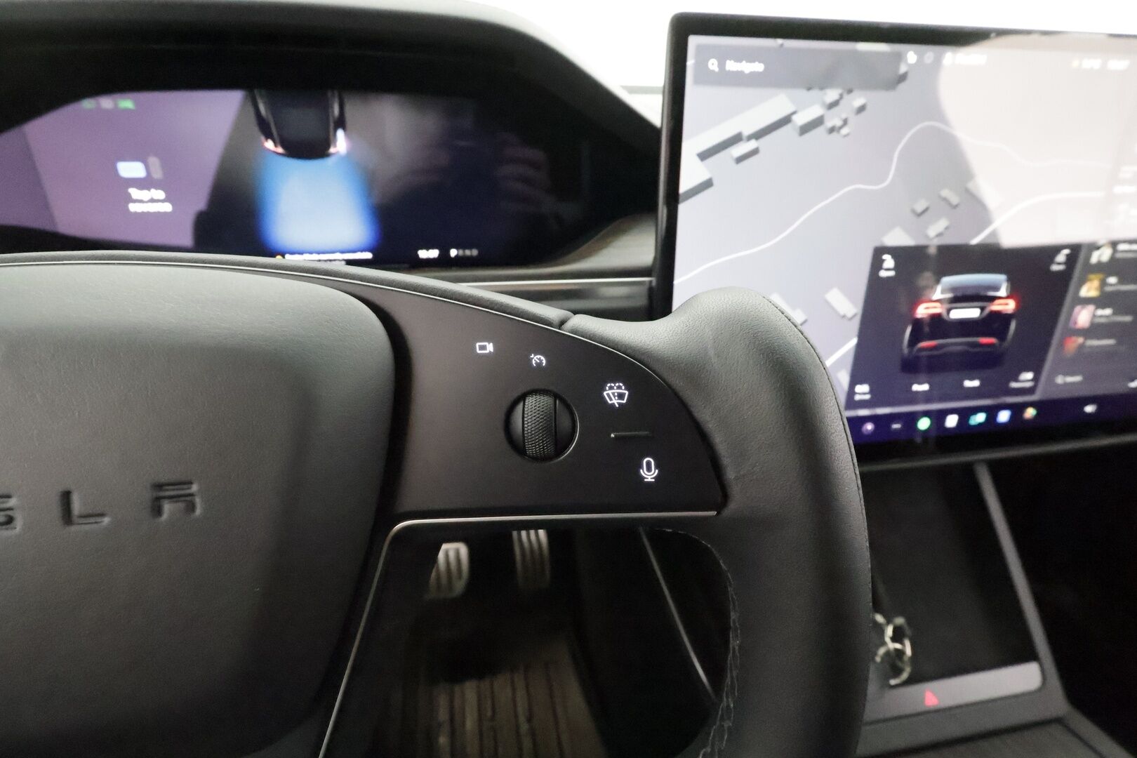 TESLA MODEL X 2023 Long Range AWD - | Koukku | ILP | Premium Audio | Ilmastoidut nahat | Ilma-alusta | Facelift | Viihdenäyttö | P.kamera | Kahdet renkaat aluvanteilla | ALV |