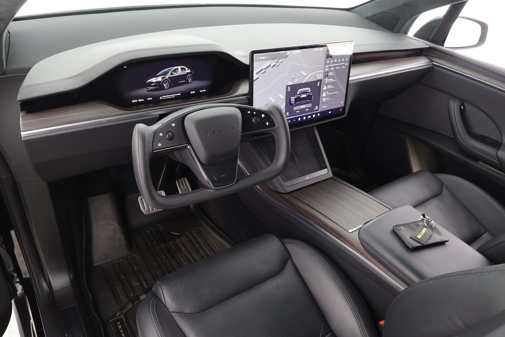TESLA MODEL X 2023 Long Range AWD - | Koukku | ILP | Premium Audio | Ilmastoidut nahat | Ilma-alusta | Facelift | Viihdenäyttö | P.kamera | Kahdet renkaat aluvanteilla | ALV |