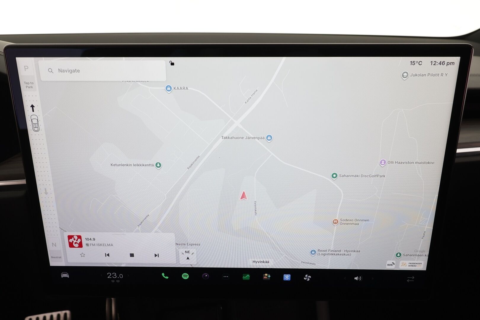 TESLA Model X 2023 Long Range AWD 7-P * Koukku / ILP / Premium Audio / Ilmastoidut nahat / Ilma-alusta / Facelift / Viihdenäyttö / P.kamera * - Kahdet renkaat aluvanteilla / ALV - HULLUT AVAJAISHULINAT KORKOTARJOUS 3,29 %