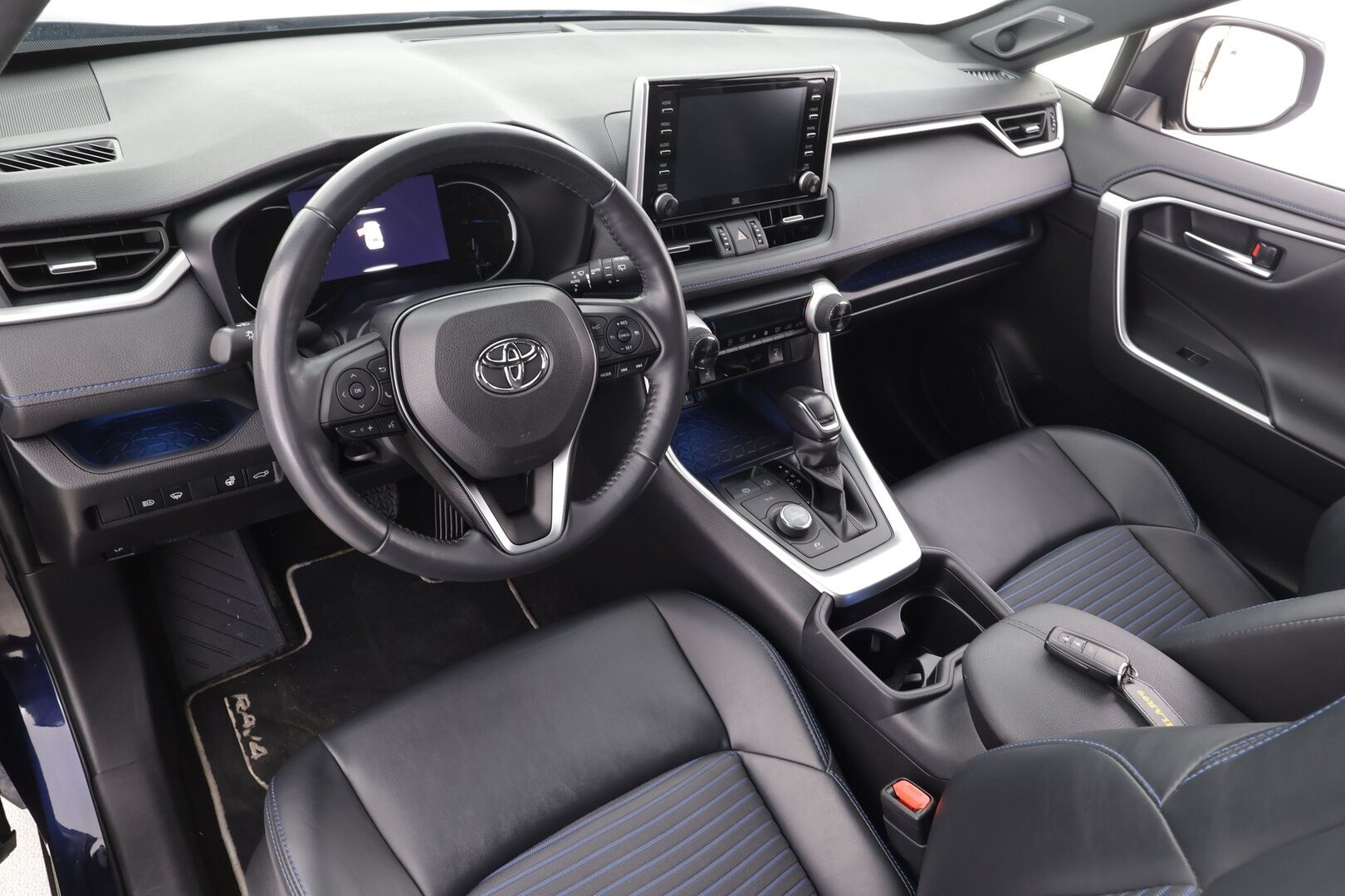 TOYOTA RAV4 2020 2.0 Hybrid AWD-i Style - ACC | JBL | P.kamera | Puolinahat | LED | Keyless | Sähköluukku | Ratinlämmitin