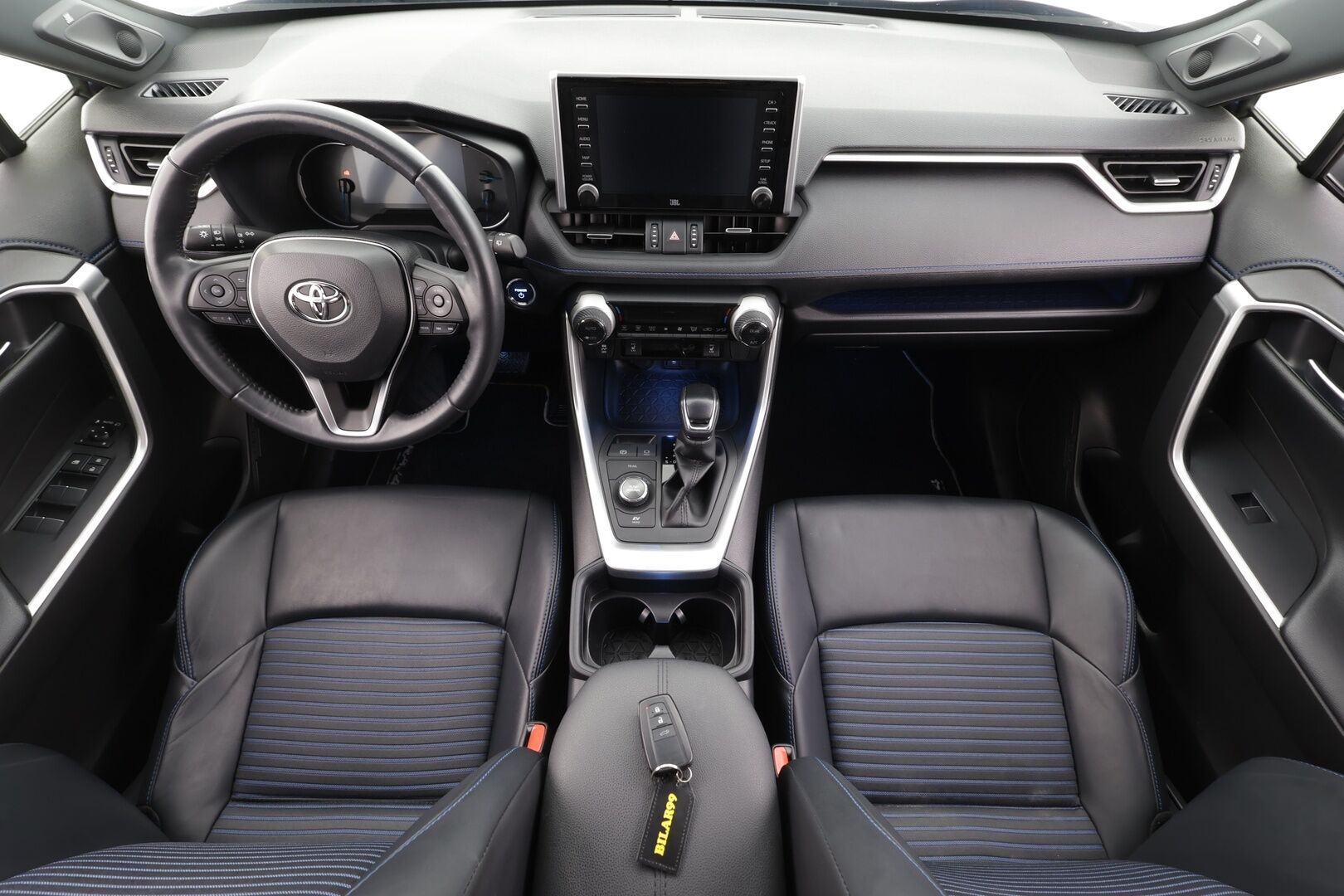 TOYOTA RAV4 2020 2.0 Hybrid AWD-i Style - ACC | JBL | P.kamera | Puolinahat | LED | Keyless | Sähköluukku | Ratinlämmitin