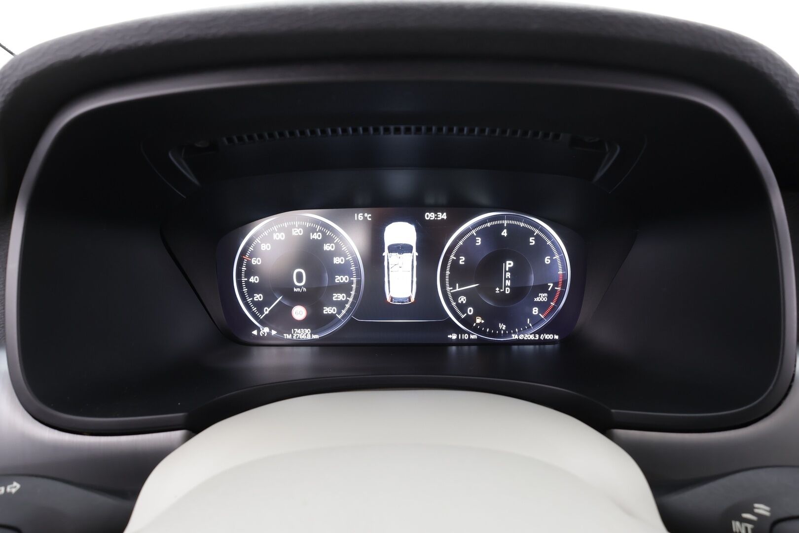 Volvo V90 2019 T4 Momentum Aut. * ACC / Webasto / Panorama / Koukku / Full LED / Nahat / Keyless / Navi / Sähköluukku / Ratinlämmitin * - Kahdet renkaat aluvanteilla
