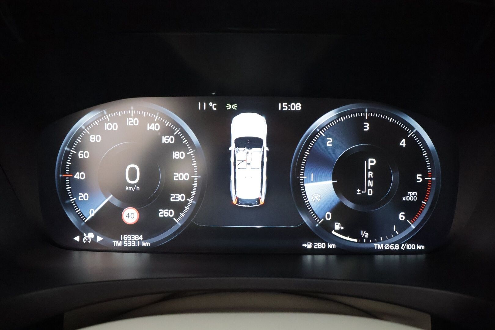 Volvo V90 2017 D4 AWD Inscription aut * ACC / Webasto / Full LED / P.kamera / Muistipenkki / Nahat / Navi / Keyless / Sähköluukku * - 2x Volvo Alut huippurenkailla / Merkkihuollettu / Crystal White - Metalliväri