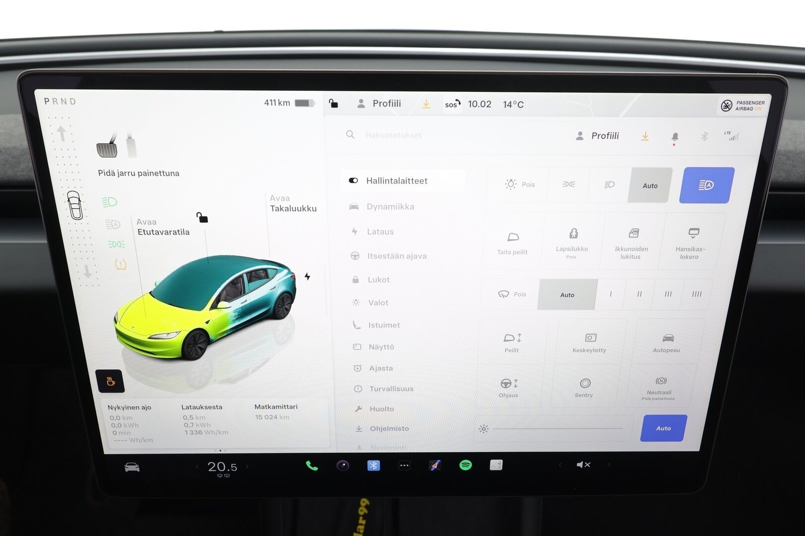 TESLA MODEL 3 2024 Long Range Dual Motor AWD Highland * ILP / Lasikatto / ACC / Matrix / P.Kamera / Ilmastoitu Muistipenkki / Premium Audio / Keyless * - Kahdet renkaat aluvanteilla / 2x Latauskaapelit - HULLUT AVAJAISHULINAT KORKOTARJOUS 3,29 %
