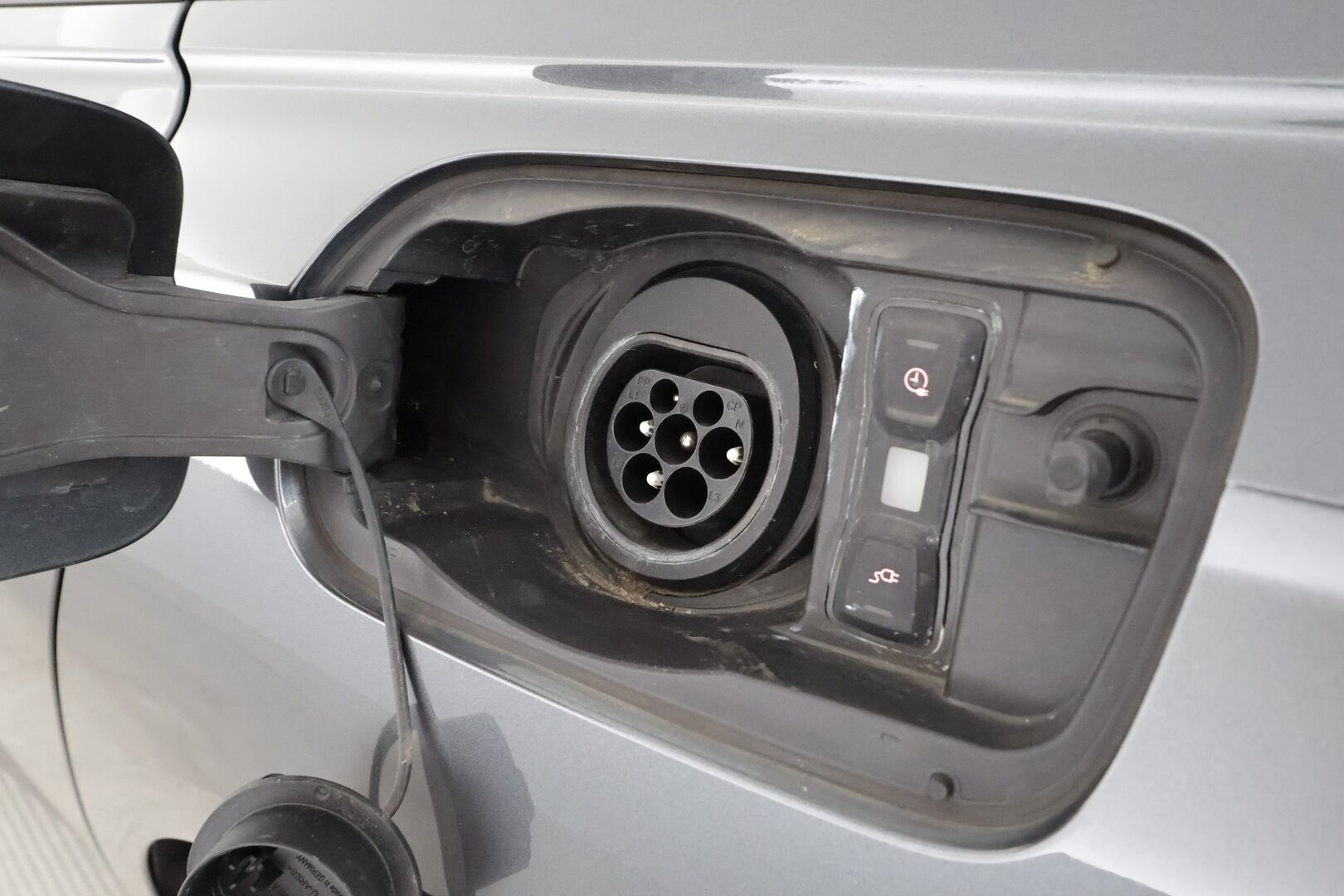 AUDI A6 2021 Avant 55 TFSI e quattro S-line * ACC / Koukku / Matrix-LED / B&O / Muistipenkki / P.kamera / Sporttinahat / 4-Alueinen ilmastointi* - Kahdet Renkaat - HULLUT AVAJAISHULINAT KORKOTARJOUS 3,29 %