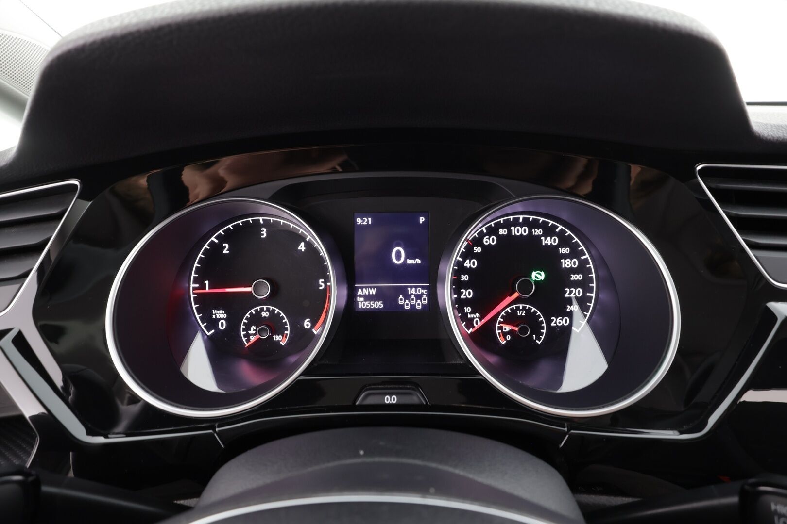 VOLKSWAGEN TOURAN 2022 Comfortline 2,0 TDI SCR 110 kW DSG 7.P - | ACC | Koukku | P.kamera | Hierovat ergoactive istuimet | Navi | LED | Apple&Android |