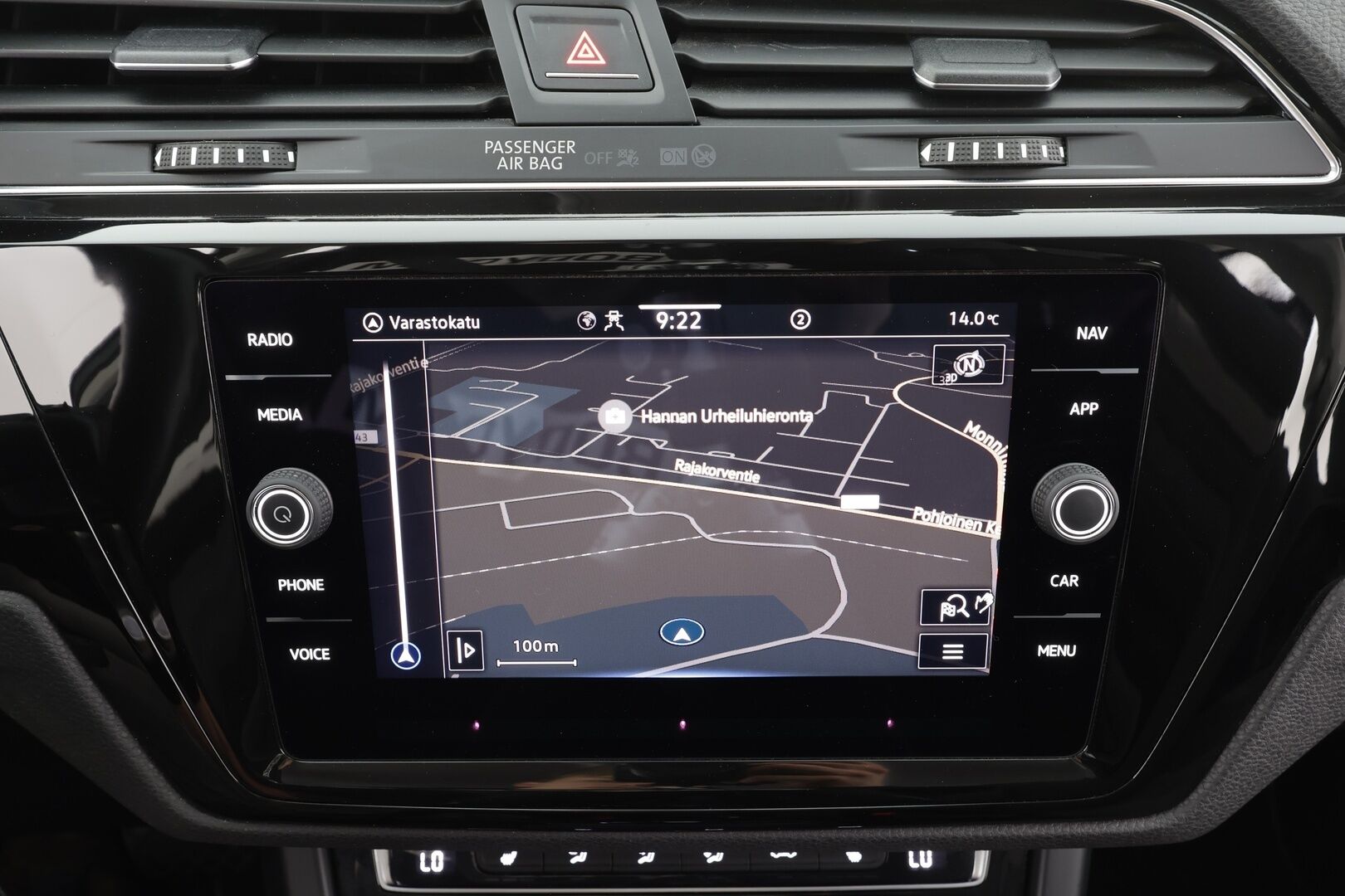 VOLKSWAGEN TOURAN 2022 Comfortline 2,0 TDI SCR 110 kW DSG 7.P - | ACC | Koukku | P.kamera | Hierovat ergoactive istuimet | Navi | LED | Apple&Android |