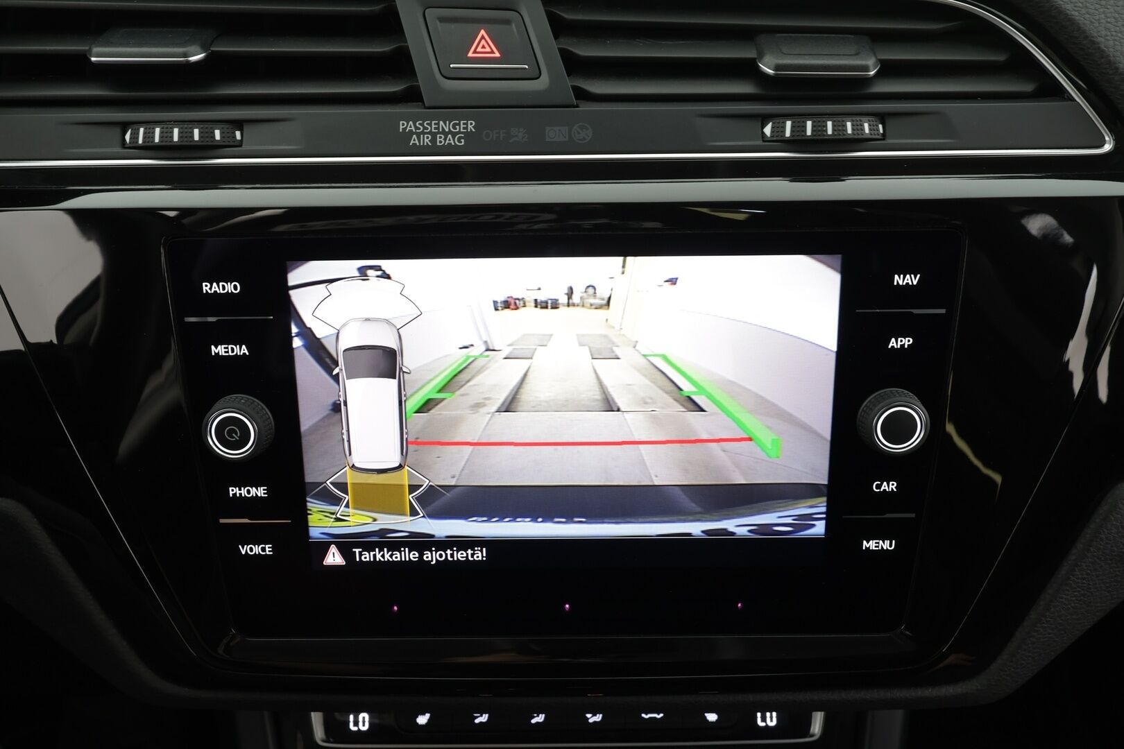 VOLKSWAGEN TOURAN 2022 Comfortline 2,0 TDI SCR 110 kW DSG 7.P - | ACC | Koukku | P.kamera | Hierovat ergoactive istuimet | Navi | LED | Apple&Android |