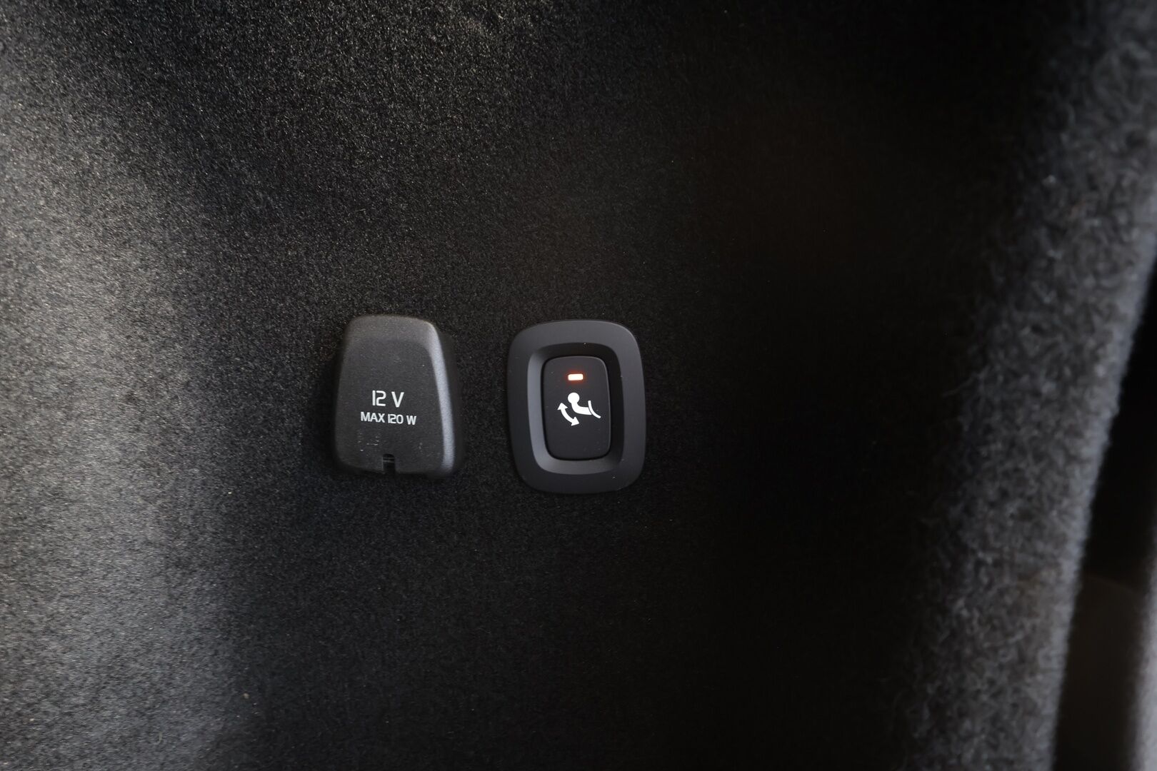 Volvo V60 CROSS COUNTRY 2024 B4 AWD D-MHEV Plus Bright * ACC / Webasto / Koukku / Muistipenkit / BLIS / P.Kamera / Navi / LED / Facelift / Keyless * - Merkkihuollettu / Juuri huollettu - HULLUT AVAJAISHULINAT KORKOTARJOUS 3,29 %