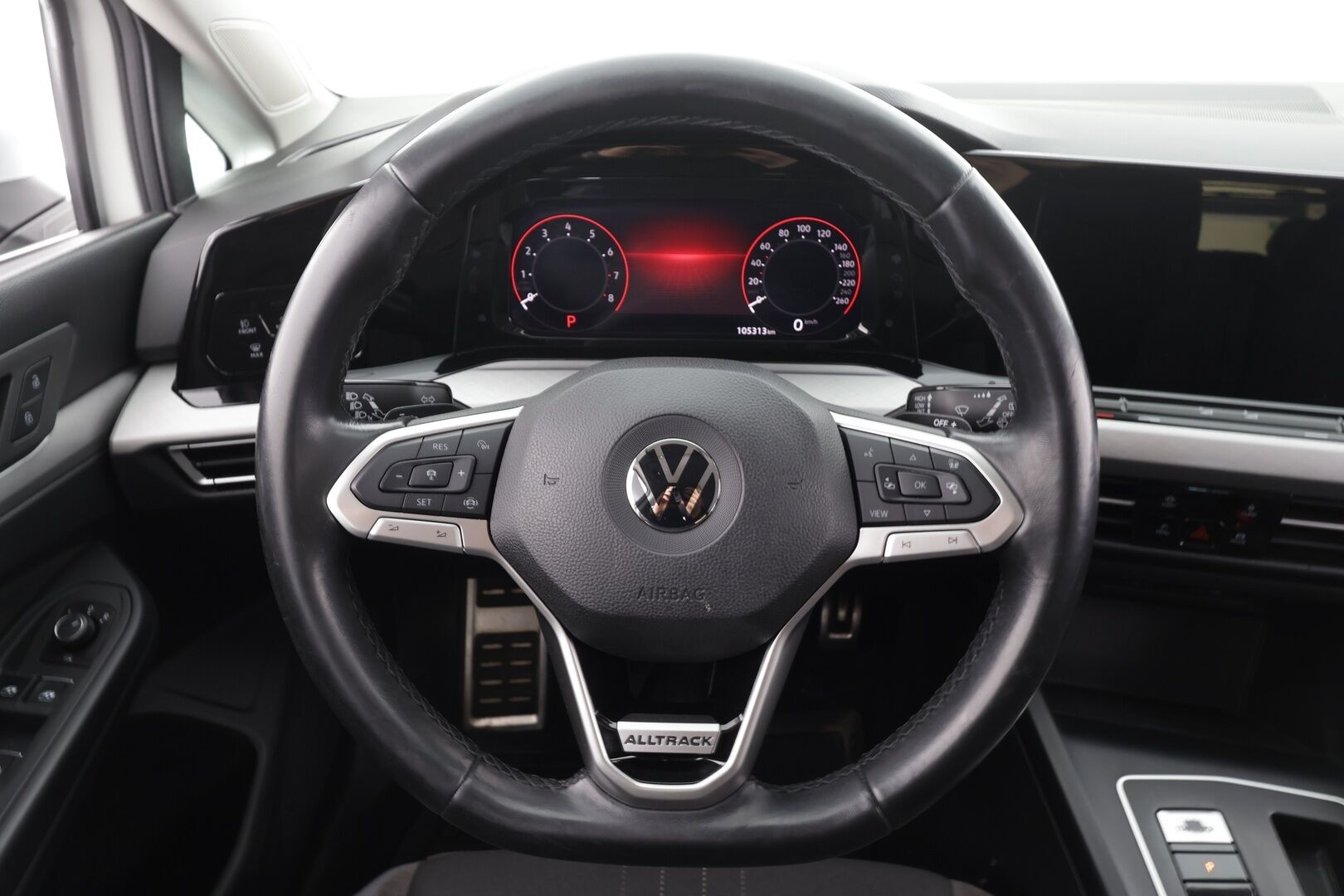 VOLKSWAGEN GOLF 2022 2.0 TSI 4Motion Alltrack - * ACC | Webasto | Koukku | LED | P.kamera | apple&Android | Ambient | 3-Alueinen Ilmastointi | Kahdet Renkaat | Kattavat huollot*