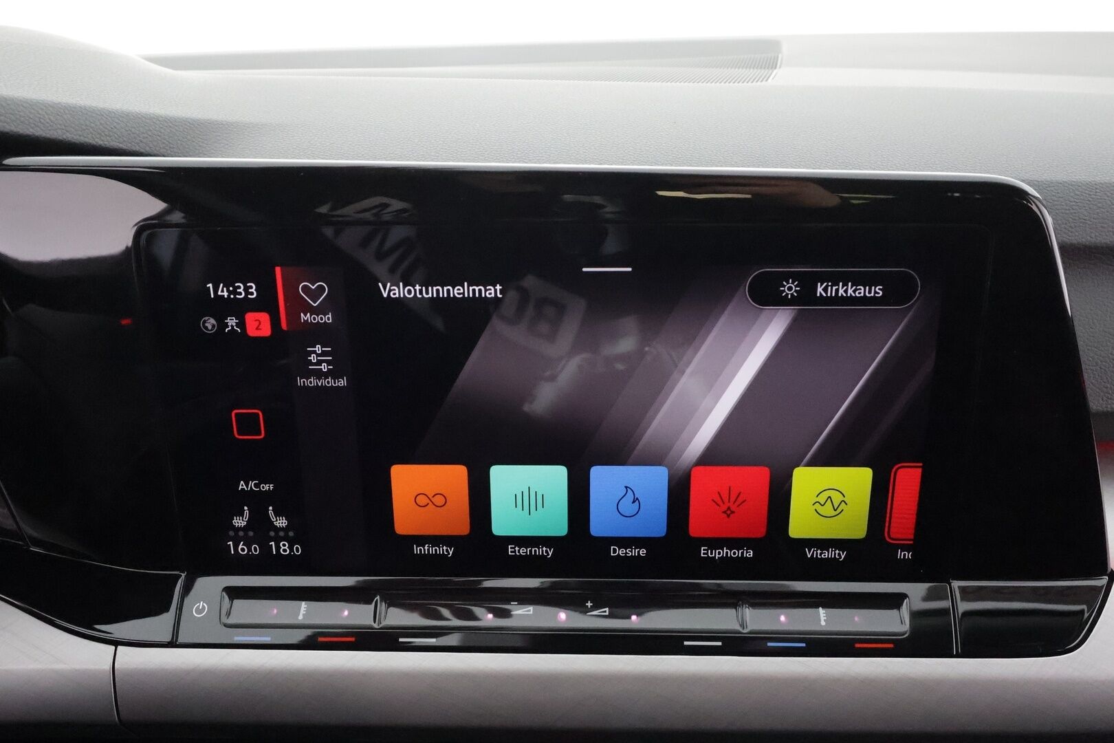 VOLKSWAGEN GOLF 2022 2.0 TSI 4Motion Alltrack - * ACC | Webasto | Koukku | LED | P.kamera | apple&Android | Ambient | 3-Alueinen Ilmastointi | Kahdet Renkaat | Kattavat huollot*