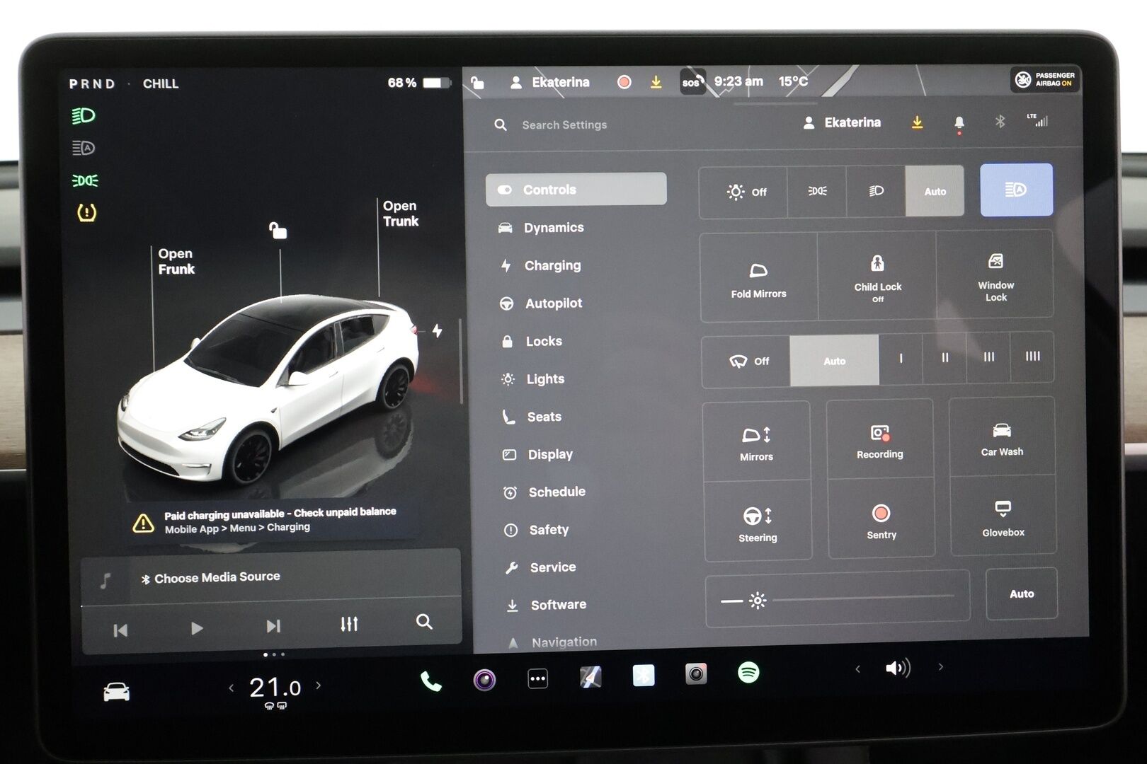 TESLA MODEL Y 2023 Performance * Koukku / ILP / Lasikatto / Premium Audio / P.Kamera / Matrix LED / Nahat * - Kahdet renkaat aluvanteilla - HULLUT AVAJAISHULINAT KORKOTARJOUS 3,29 %