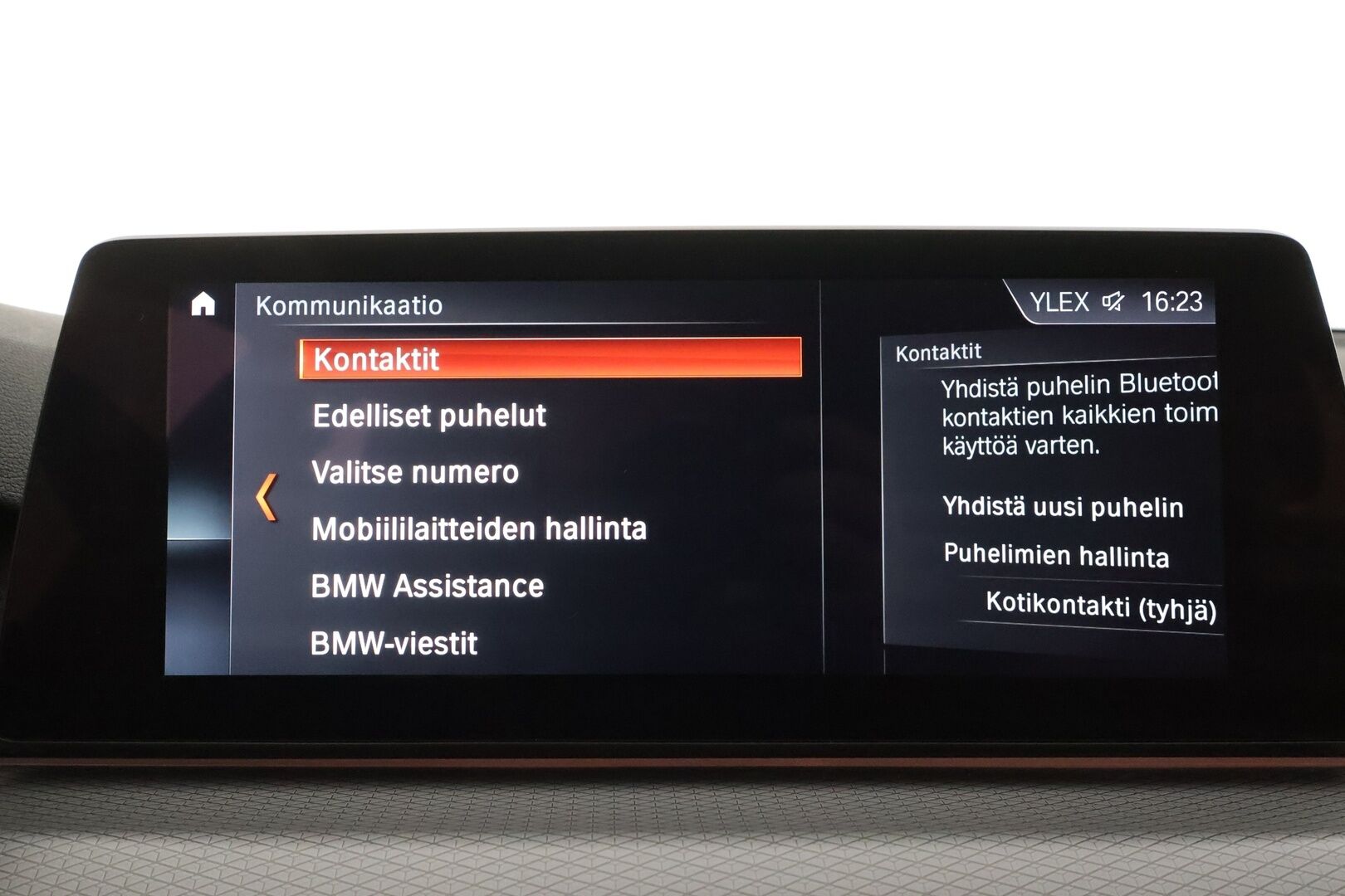 BMW 520 2017 G31 Touring 520d Business - | P.Kamera | LED | Sportpenkki Muistilla | Navi | Kaistavahti | Comfort Access | Navi |