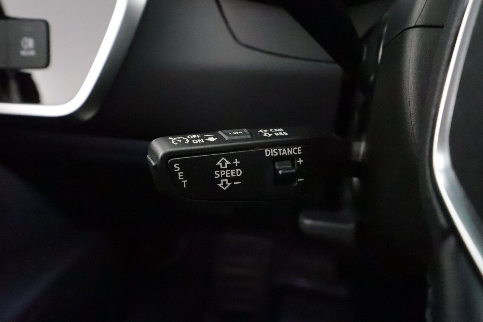 AUDI A6 2023 Sedan Business Sport 50 TFSI e quattro Stronic Electrified Edition - | Sportpenkit | Vetokoukku | ACC | Matrix | P.Tutkat | Navi | ALV  |