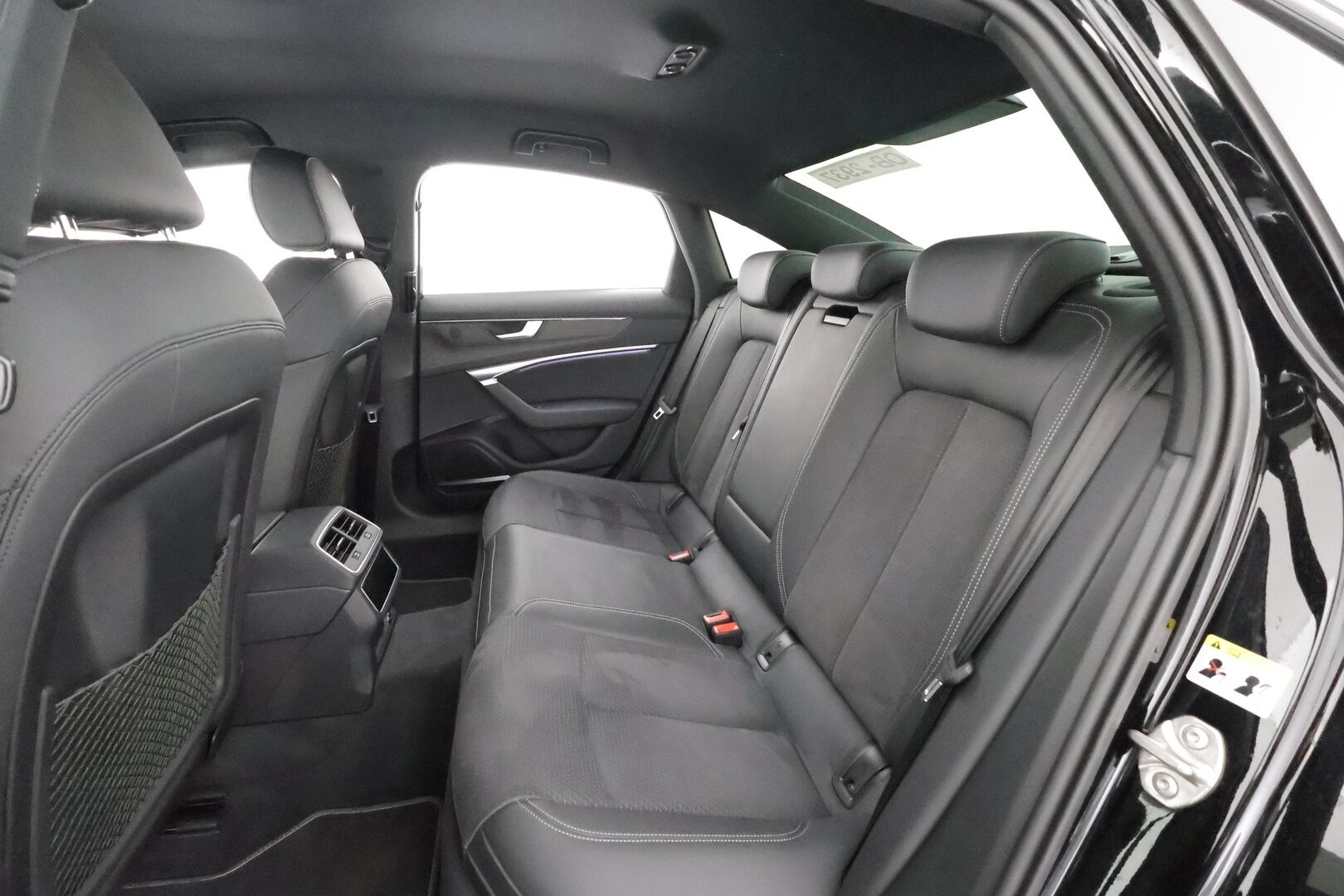 AUDI A6 2023 50TFSIe Quattro S-Line - | Merkkihuollettu | ACC | Koukku | B&O | Sporttipenkit | Matrix LED | Navi | Ratinlämmitin |
