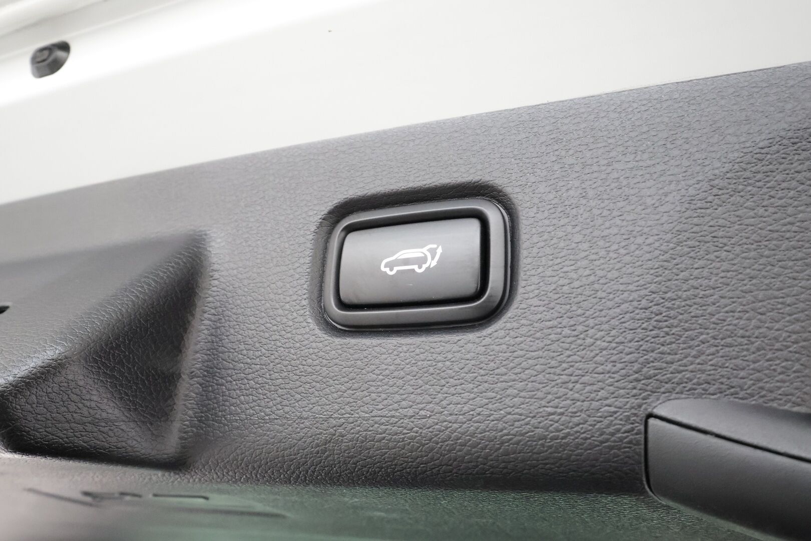 KIA SPORTAGE 2025 1,6 T-GDI AWD Plug-in Hybrid Premium - | ACC | Webasto | Koukku | H&K | 360° | Sähköpenkit | LED | Navi | Keyless | Kahdet renkaat aluvanteilla | Merkkihuollettu |