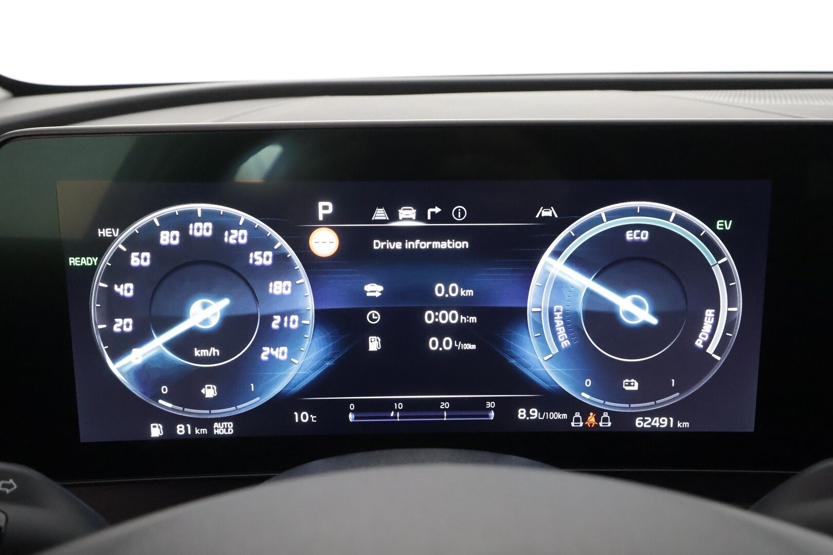 KIA SPORTAGE 2025 1,6 T-GDI AWD Plug-in Hybrid Premium - | ACC | Webasto | Koukku | H&K | 360° | Sähköpenkit | LED | Navi | Keyless | Kahdet renkaat aluvanteilla | Merkkihuollettu |