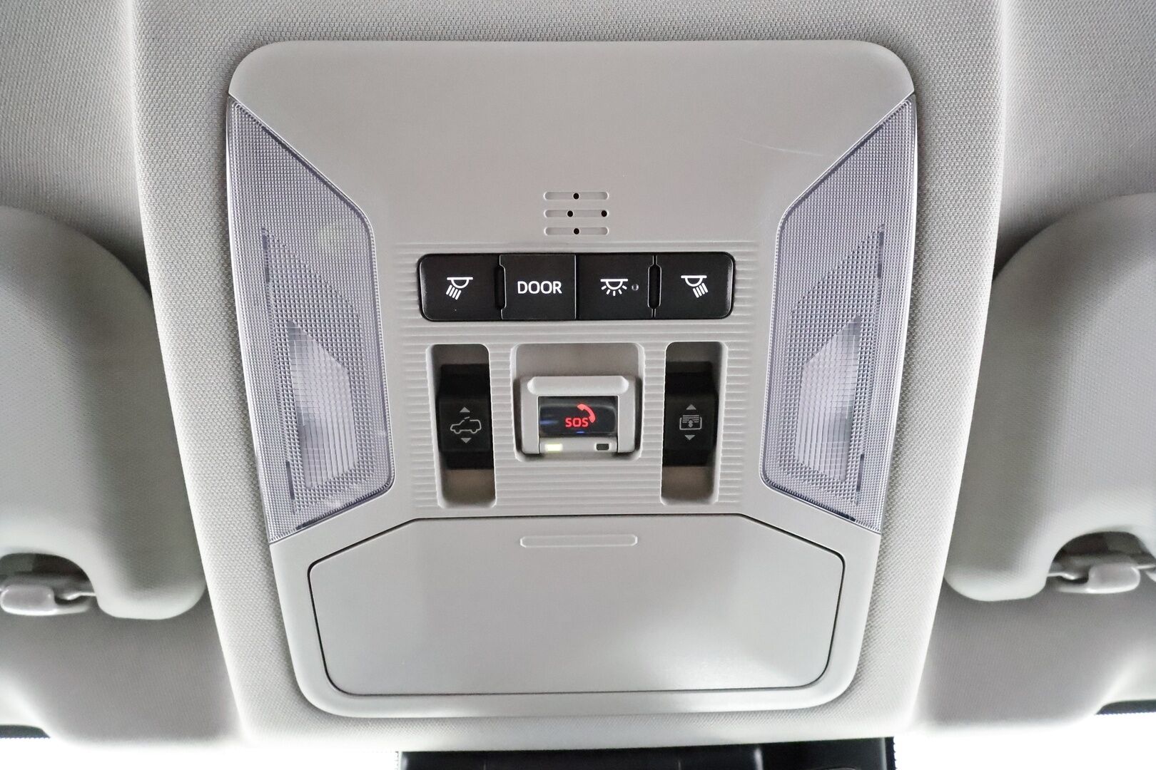 TOYOTA RAV4 2023 2,5 Hybrid AWD-i Premium - Panoraama | Ilmastoidut Nahat | Facelift | ACC | 360-Kamera | Adapt.LED | Muistipenkki | Lämpölasi | Huippuvarusteet!